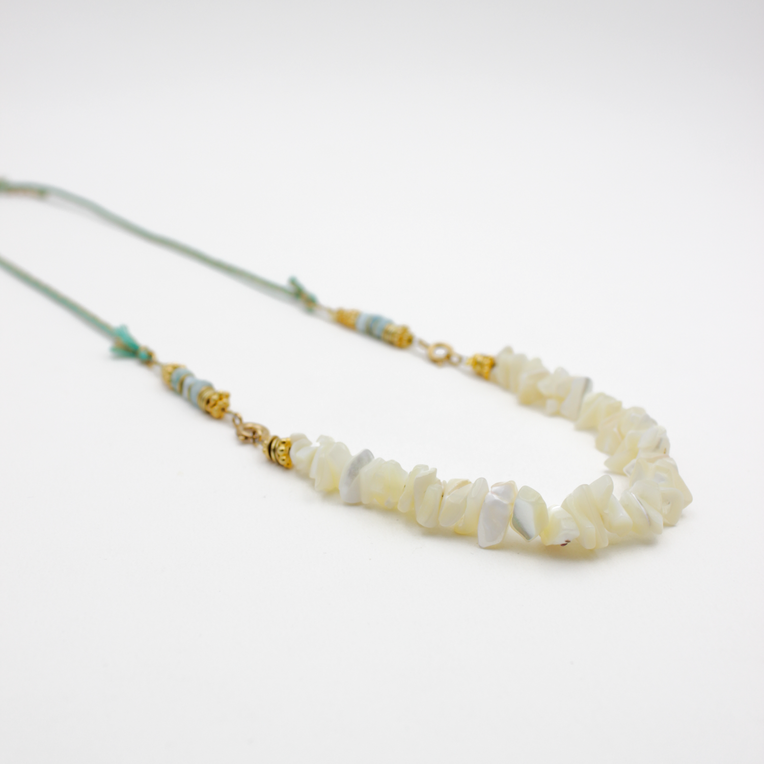 Collier long cordon et crunchs - eve L'ATELIER DES DAMES Doré