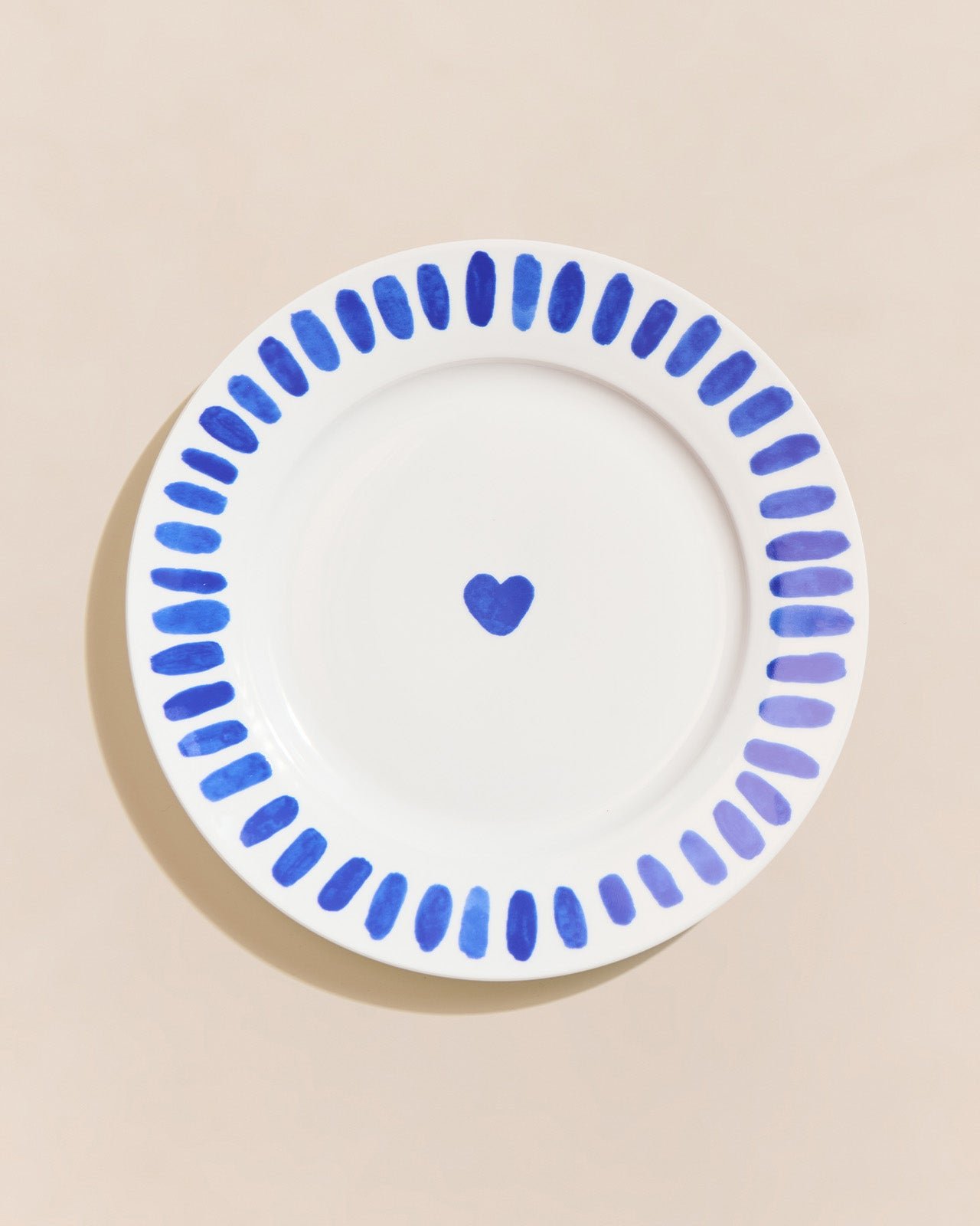 L'assiette coeur bleu en porcelaine EMOI EMOI Blanc