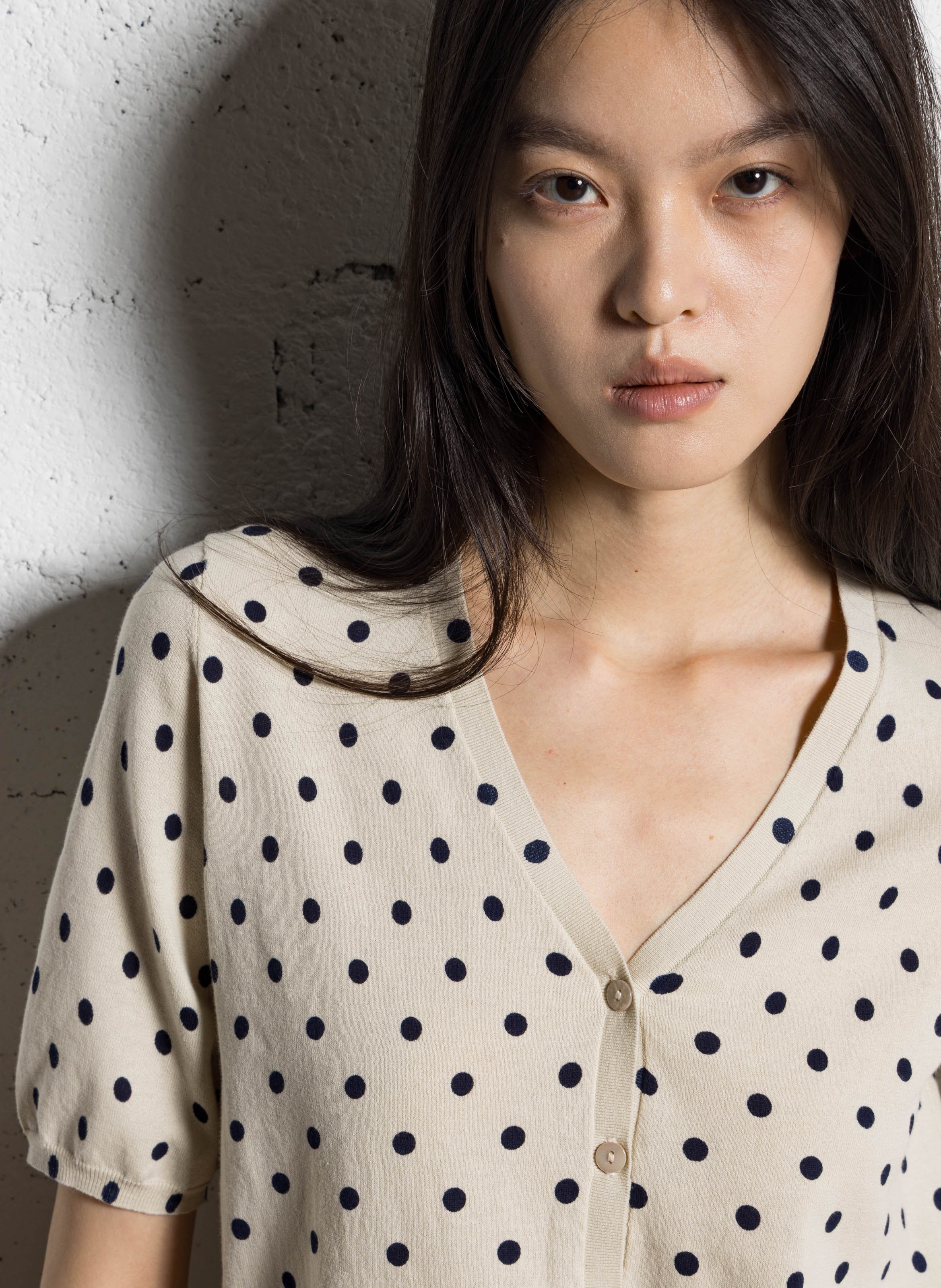 Recht, katoenen vest met V-hals en print NICE THINGS Beige