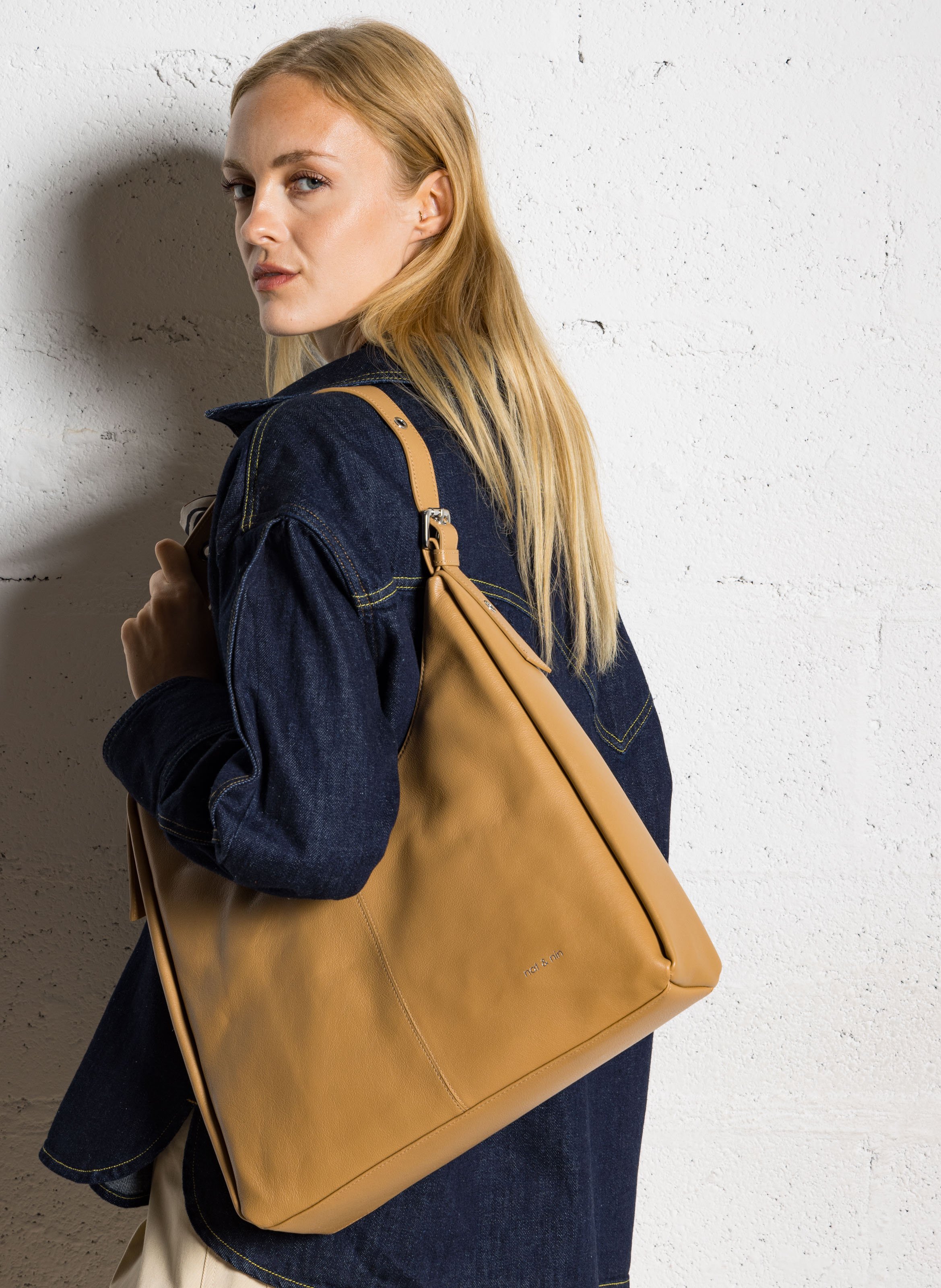 Sac porté épaule en cuir NAT & NIN Marron