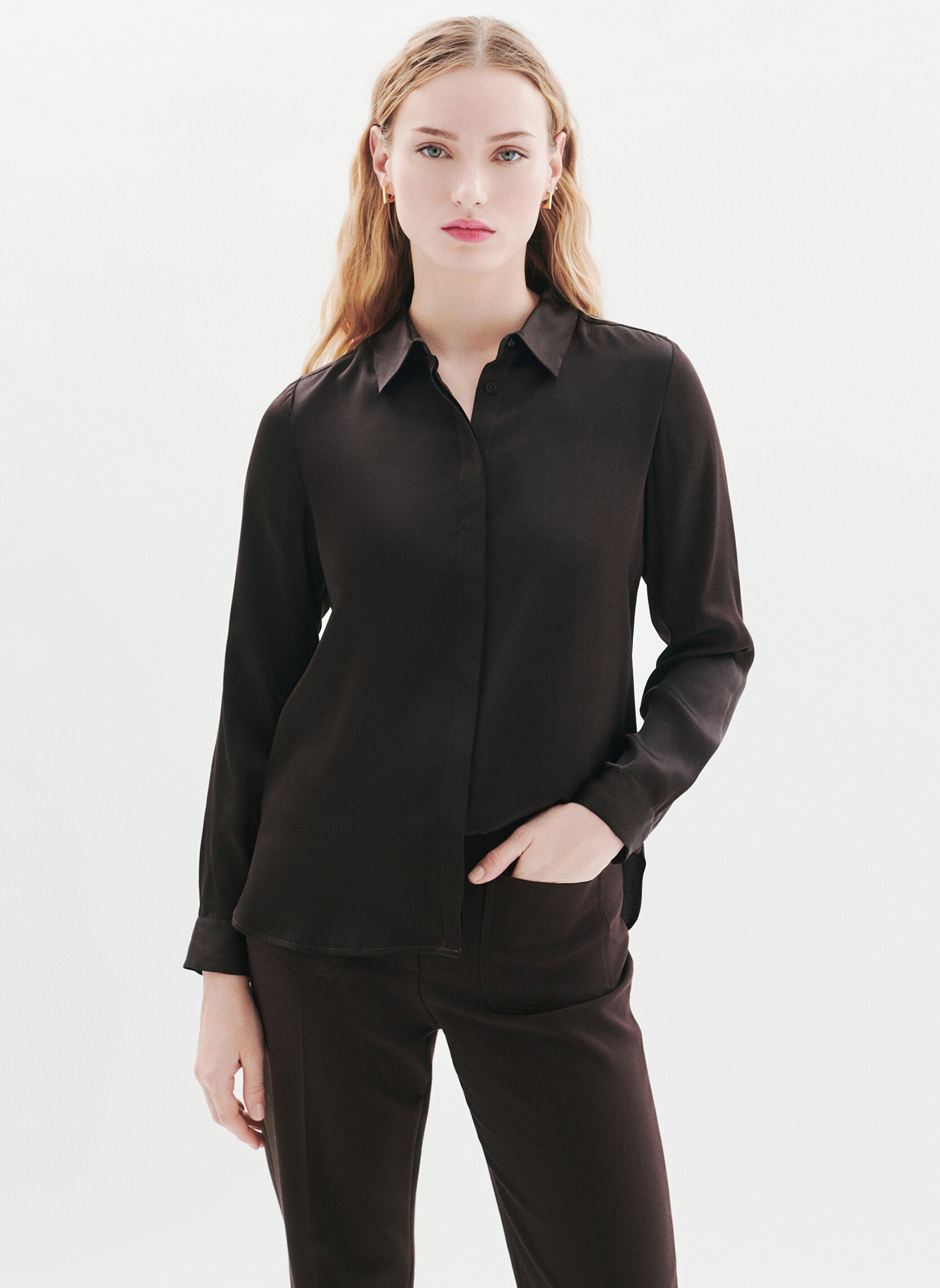Chemise en soie col classique CAROLL Marron