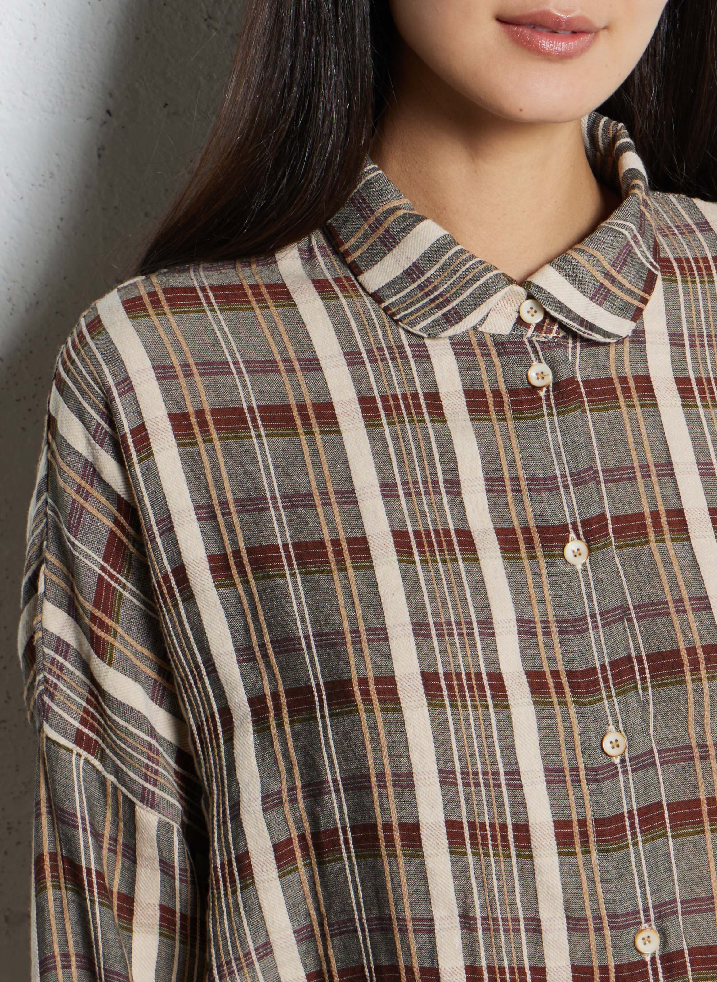 Chemise courte fluide à carreaux TINSELS Beige