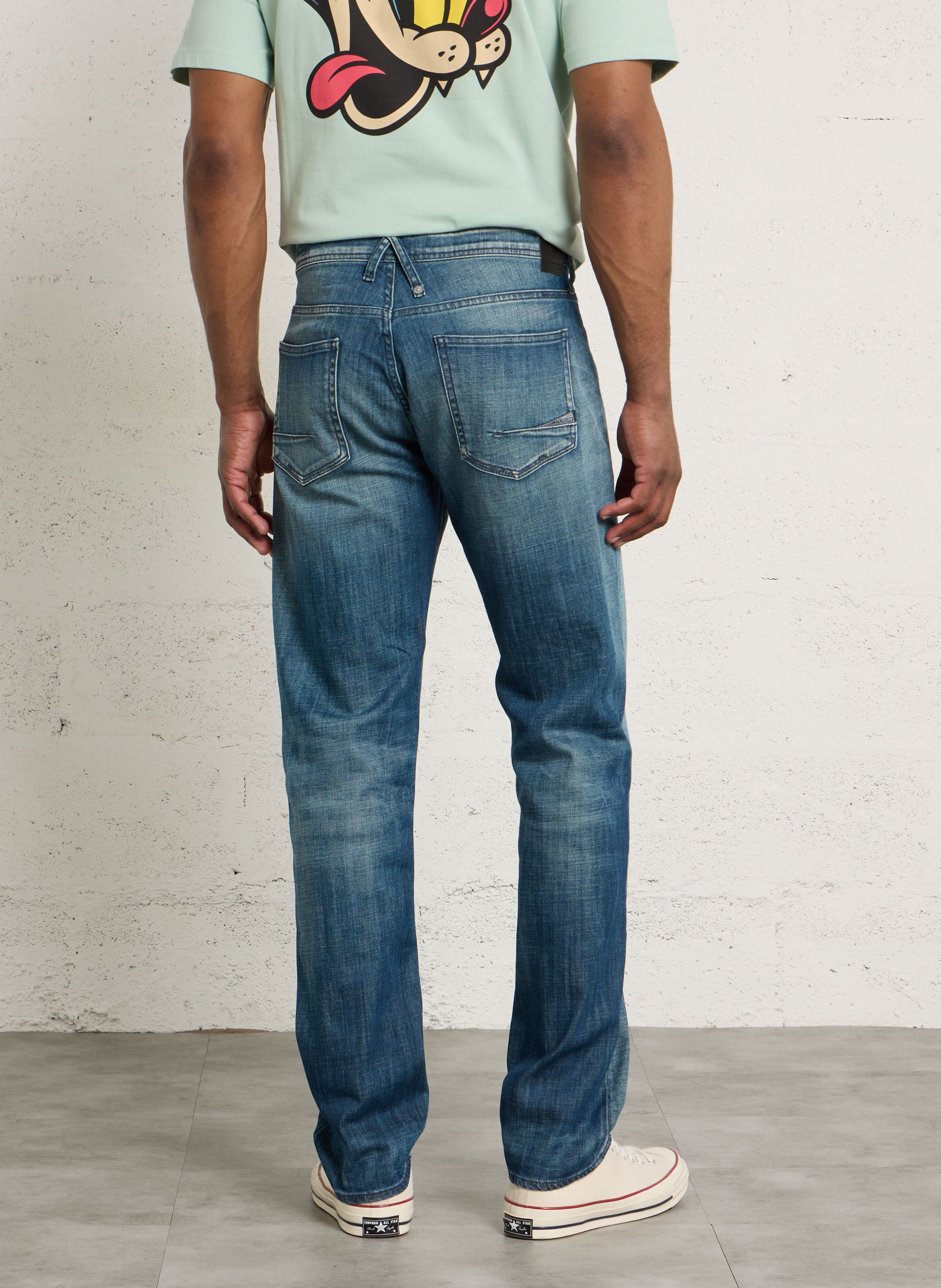 Gerade geschnittene Hose mit mittelhoher Taille in einfarbig. LE TEMPS DES CERISES Blau