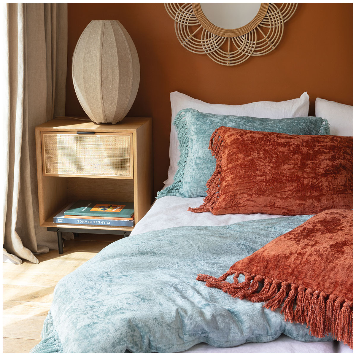 Iridescent velvet cushion cover BLANC D'IVOIRE Orange