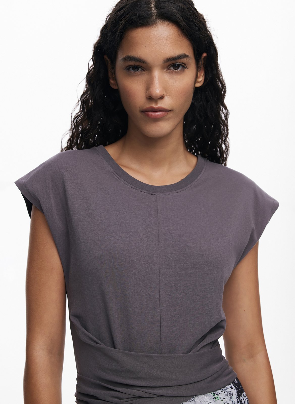 Robe courte col rond  DESIGUAL Noir