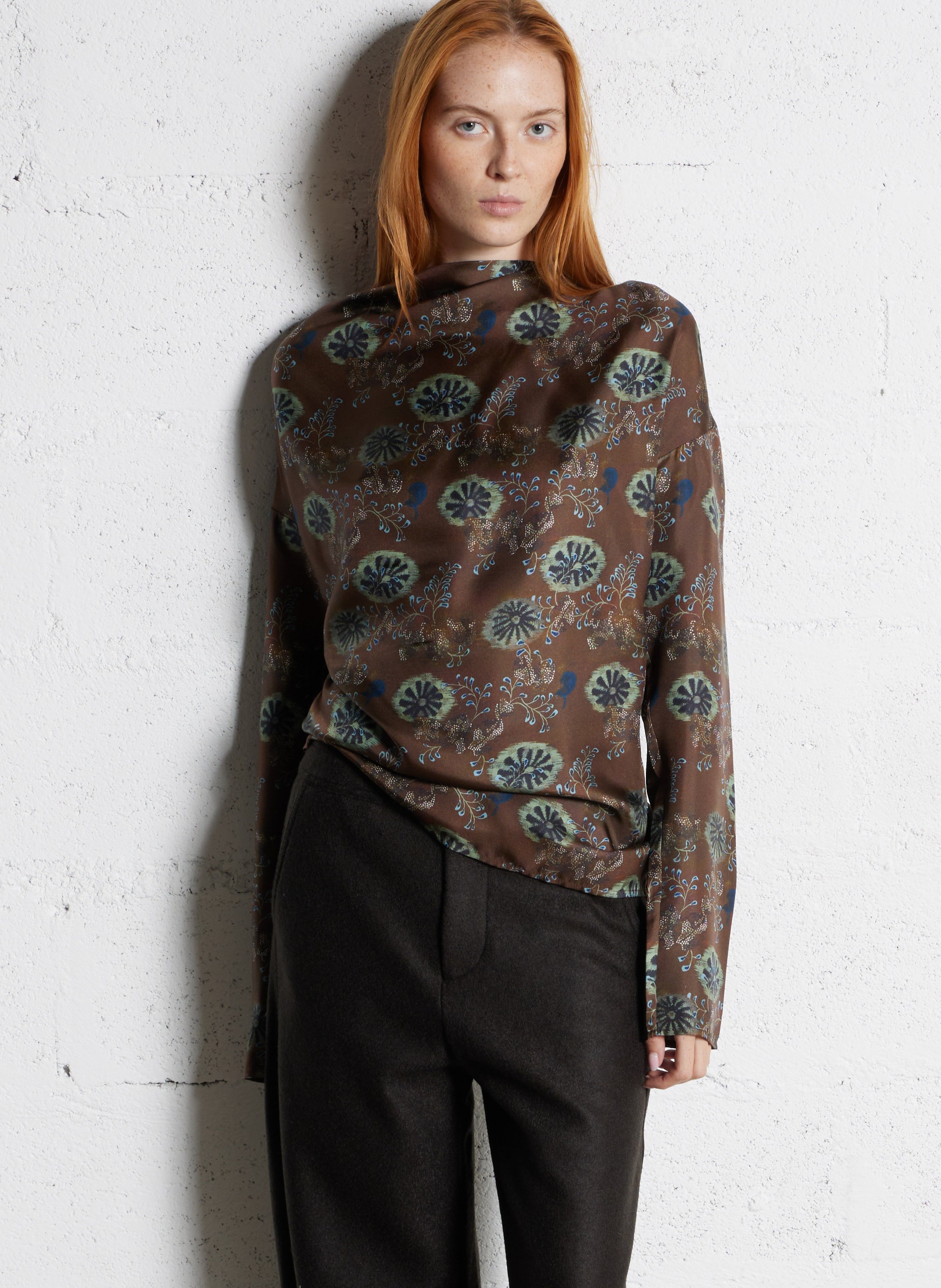 Top manches longues asymétrique à motifs en soie SOEUR Multicolore