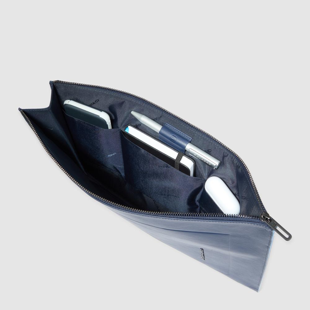 Men's leather clutch for iPad® with pocket for AirPods®, shock protection, and RFID protection PIQUADRO Blue