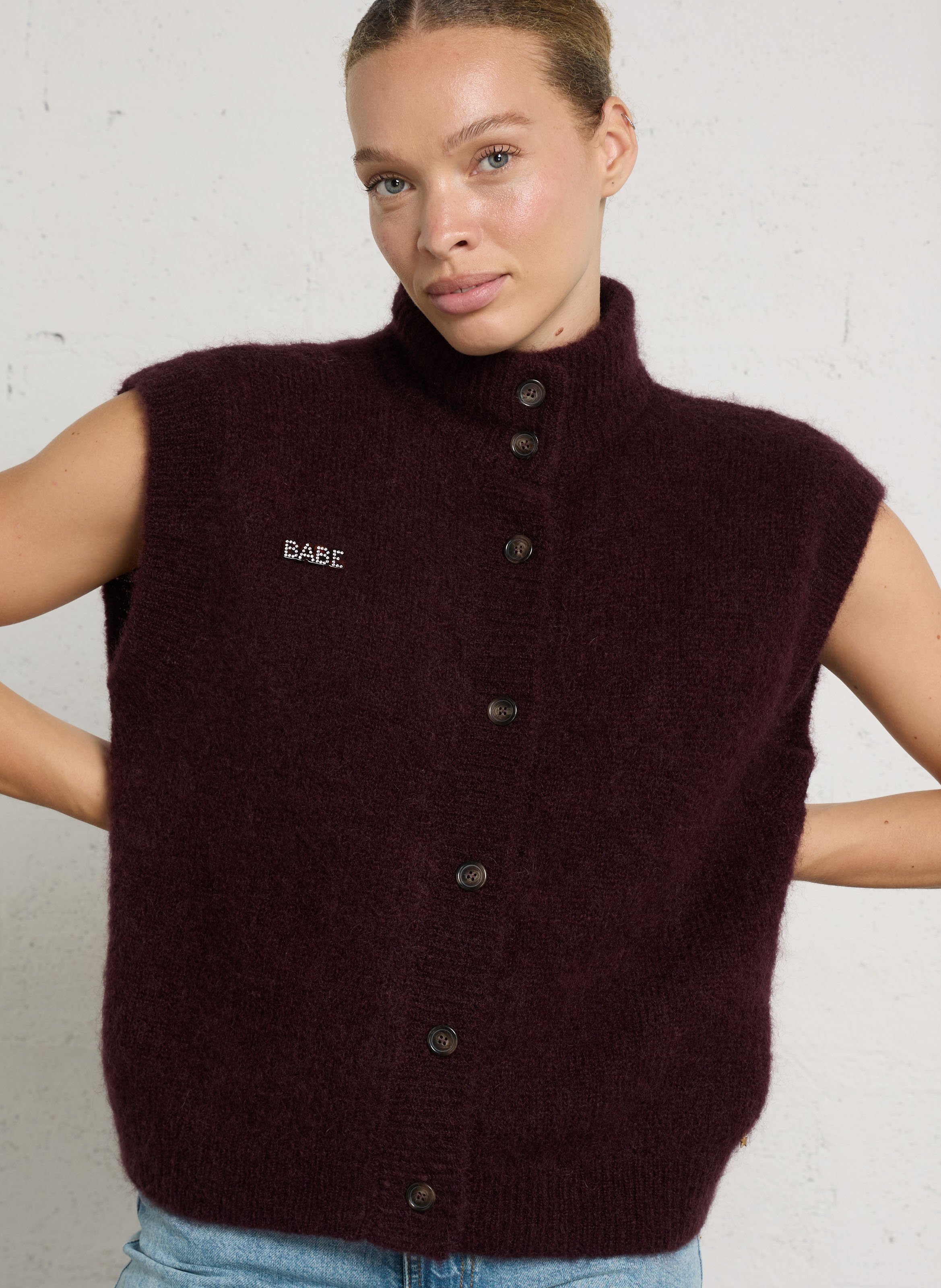 Ärmellose gerade geschnittene Strickjacke aus gemischtem Mohair DES PETITS HAUTS Violett