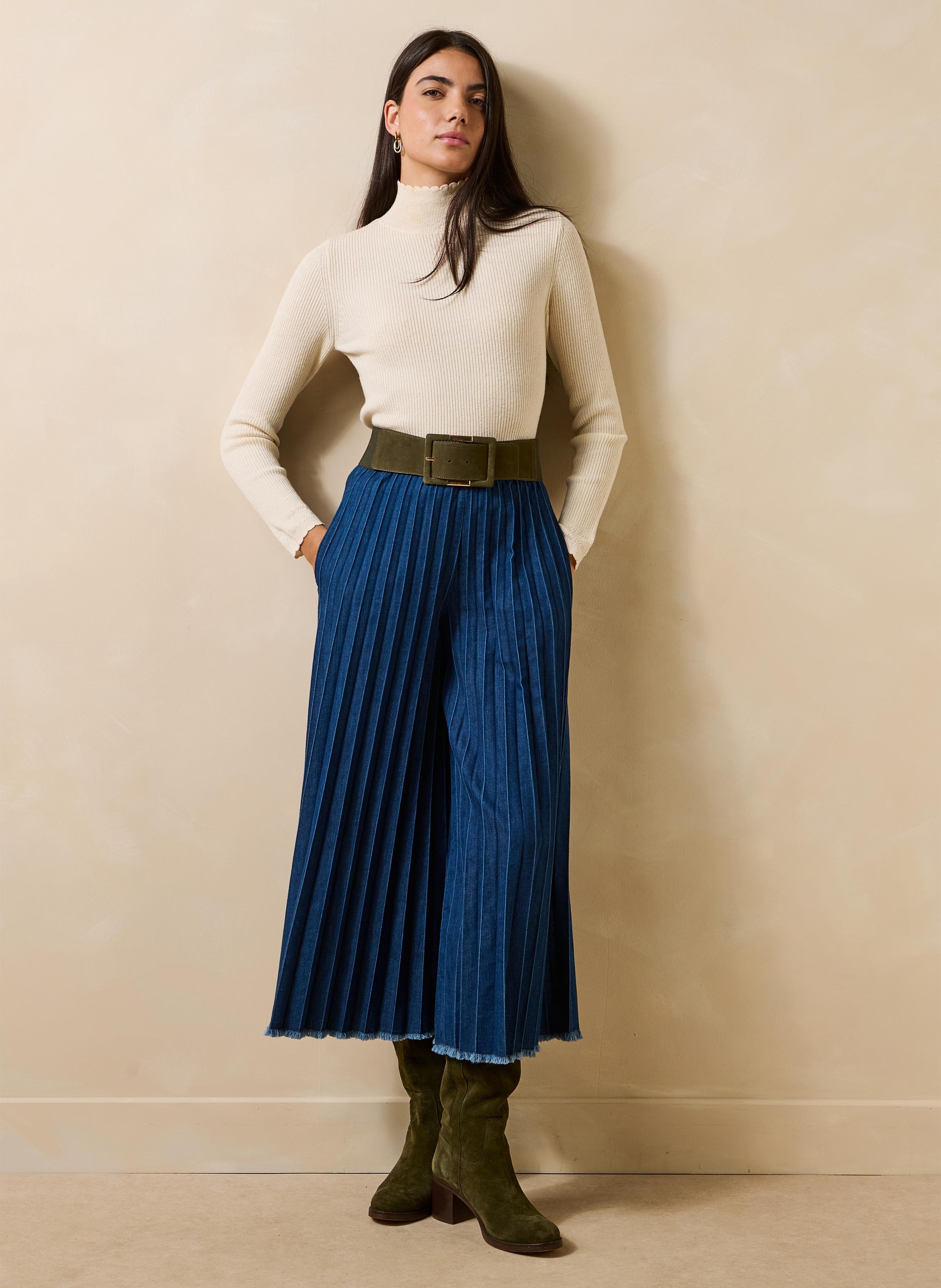 Pull moulant côtelé en laine et coton bio LA FEE MARABOUTEE Blanc