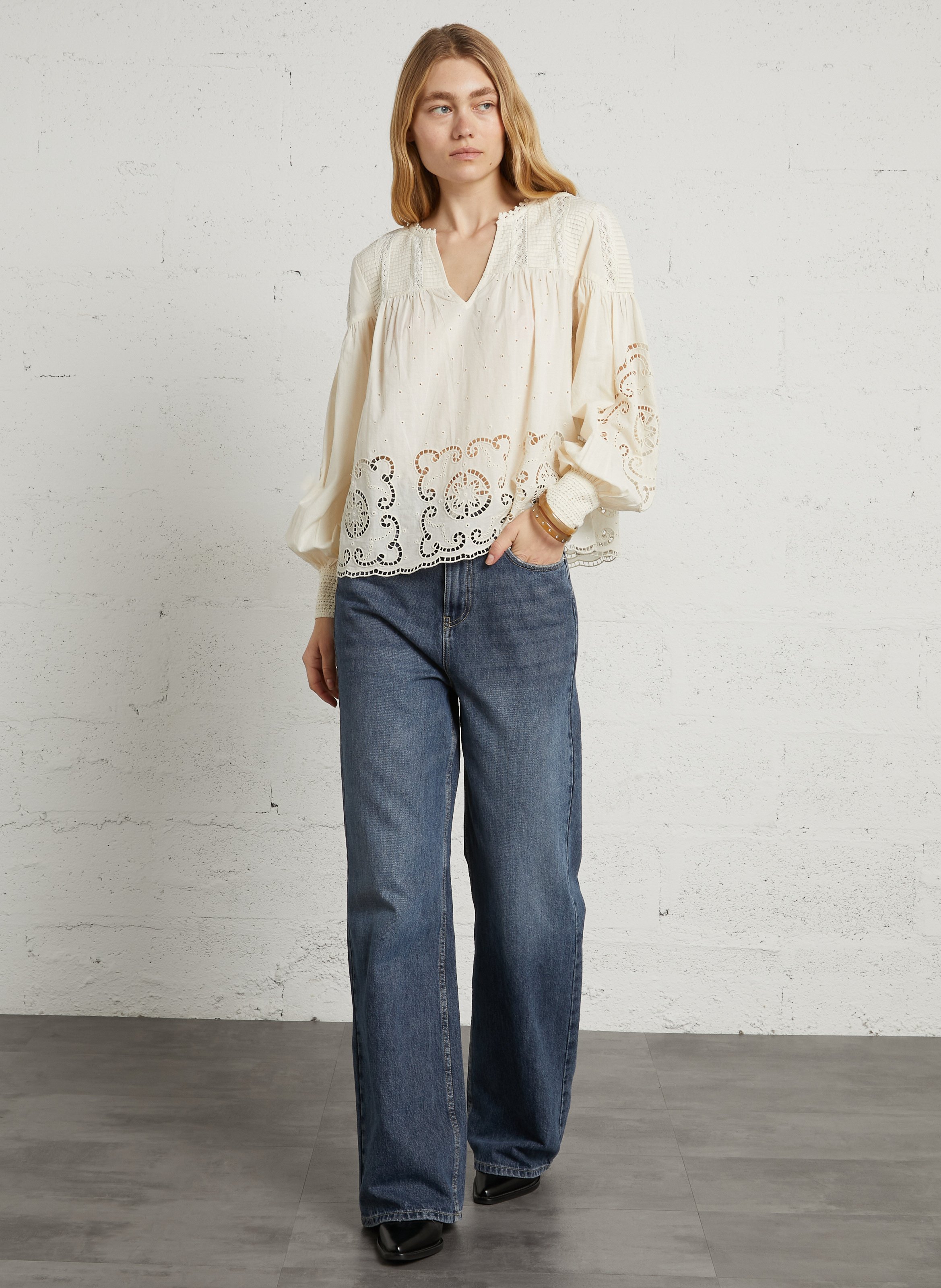 Blouse met Tunesische kraag en borduursels MAISON 123 Beige
