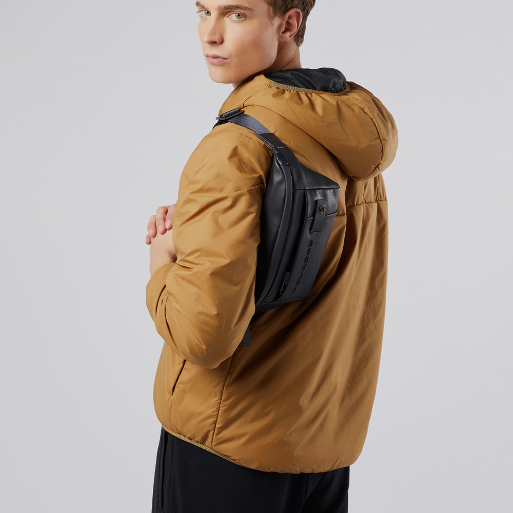 Leather waist bag PIQUADRO Black