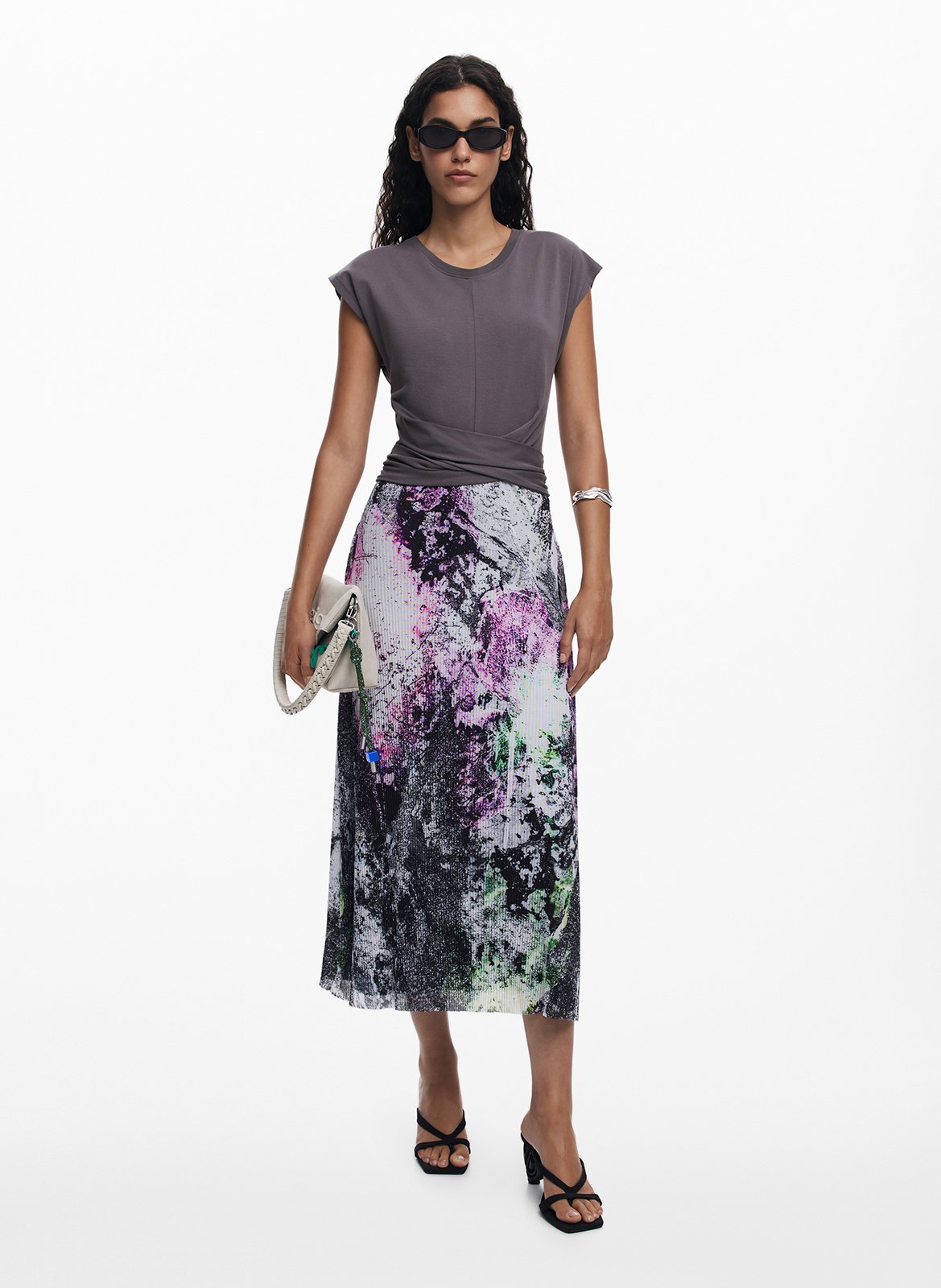 Robe courte col rond  DESIGUAL Noir