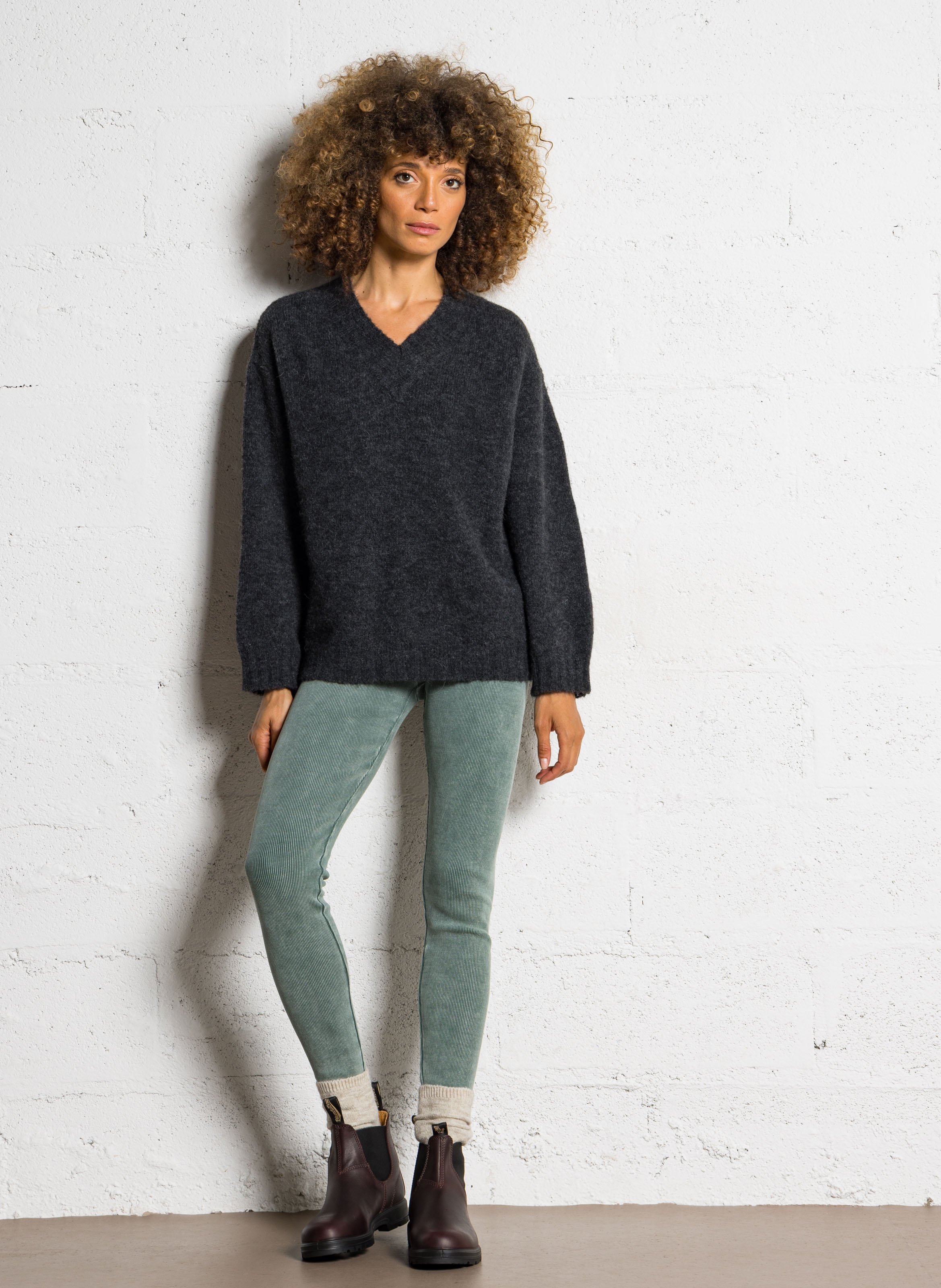 Pull droit col V  AMERICAN VINTAGE Gris