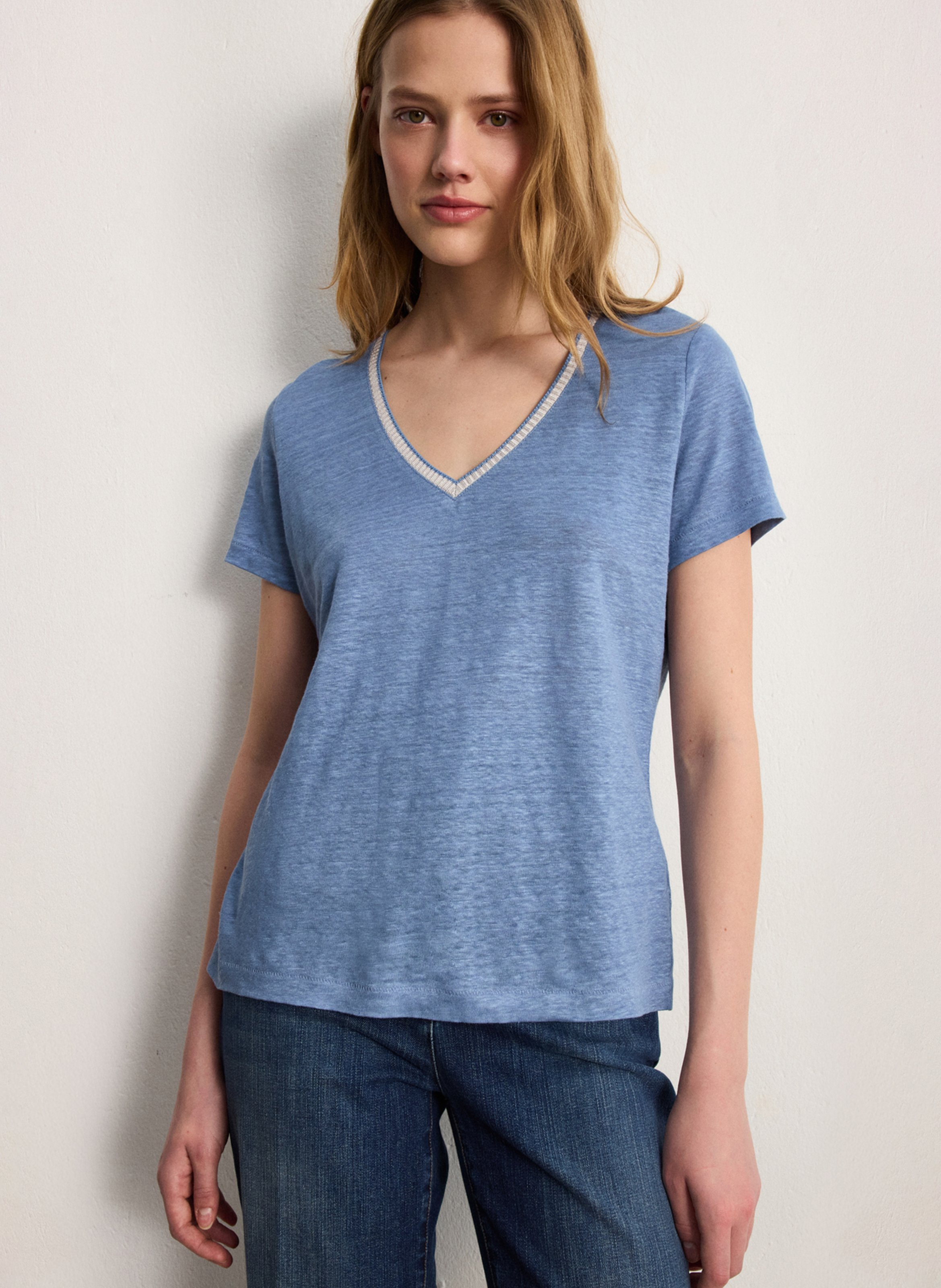 Tee-shirt droit col V en lin PABLO