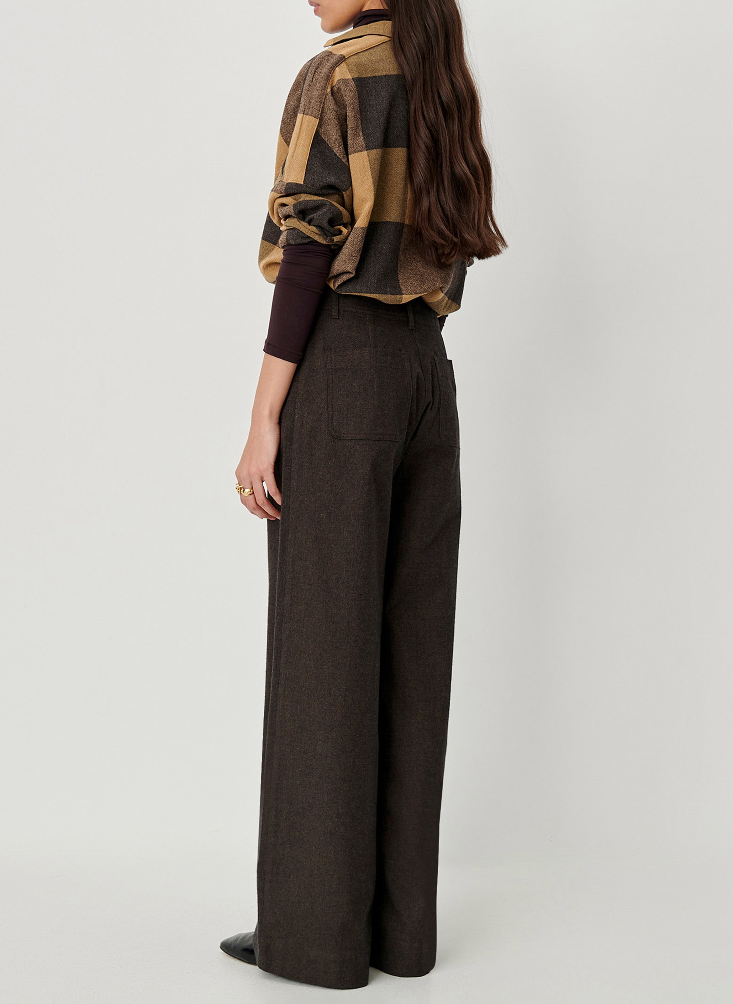 High-waisted wide-leg trousers in a solid color SESSUN Brown