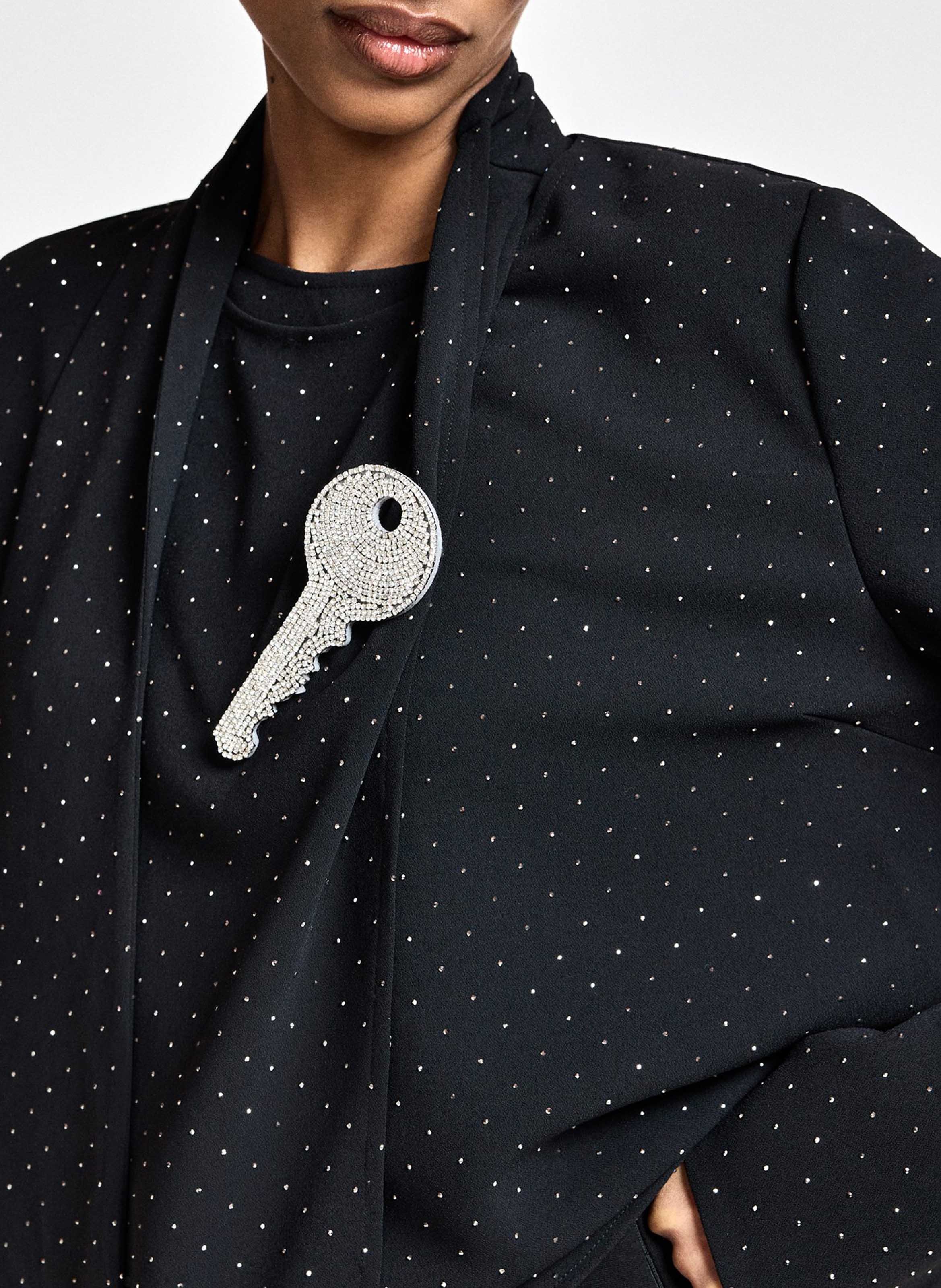 Ornate brooch ESSENTIEL ANTWERP White