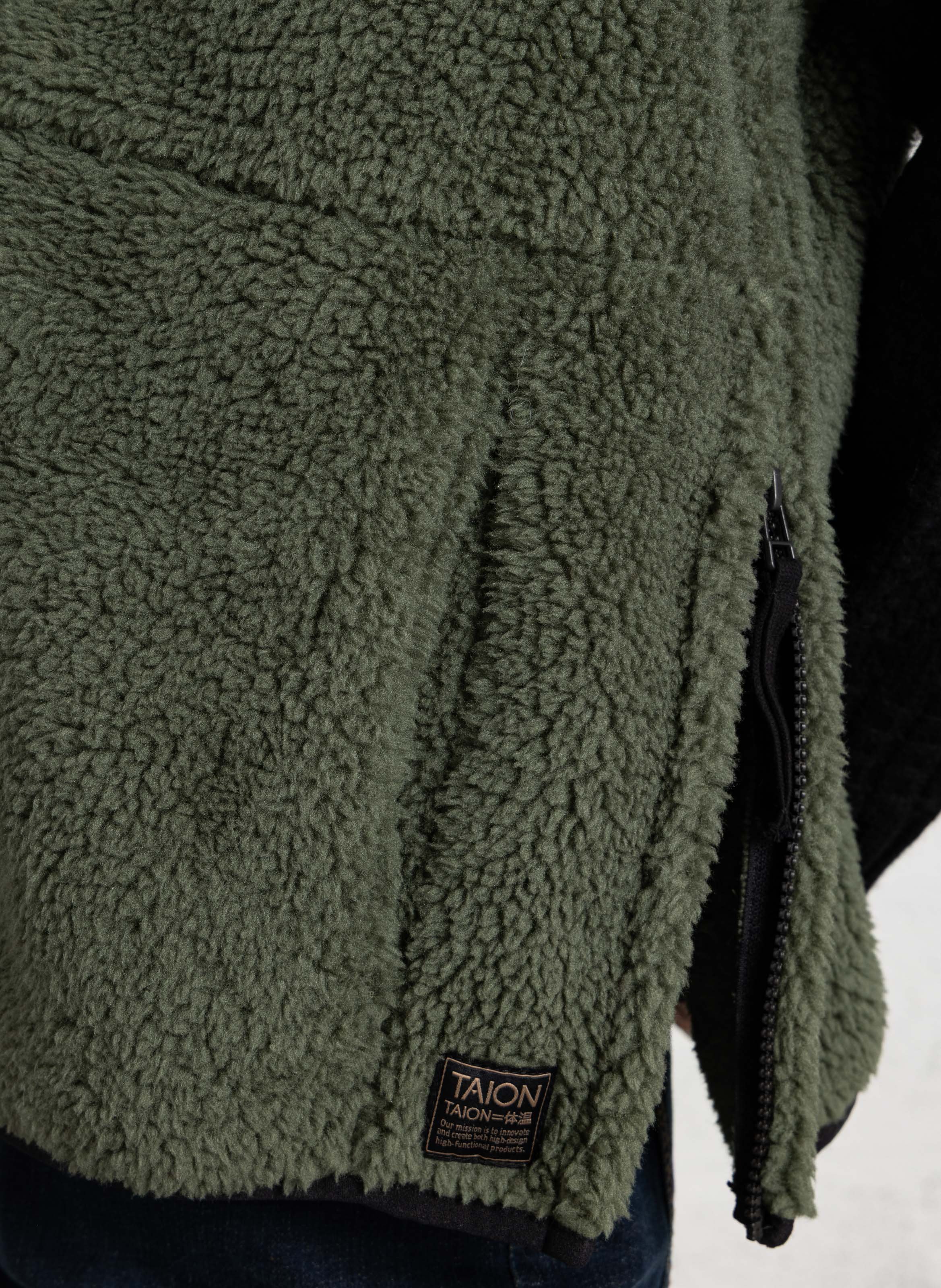 Gilet sans manches col montant zippé duveteux TAION Vert