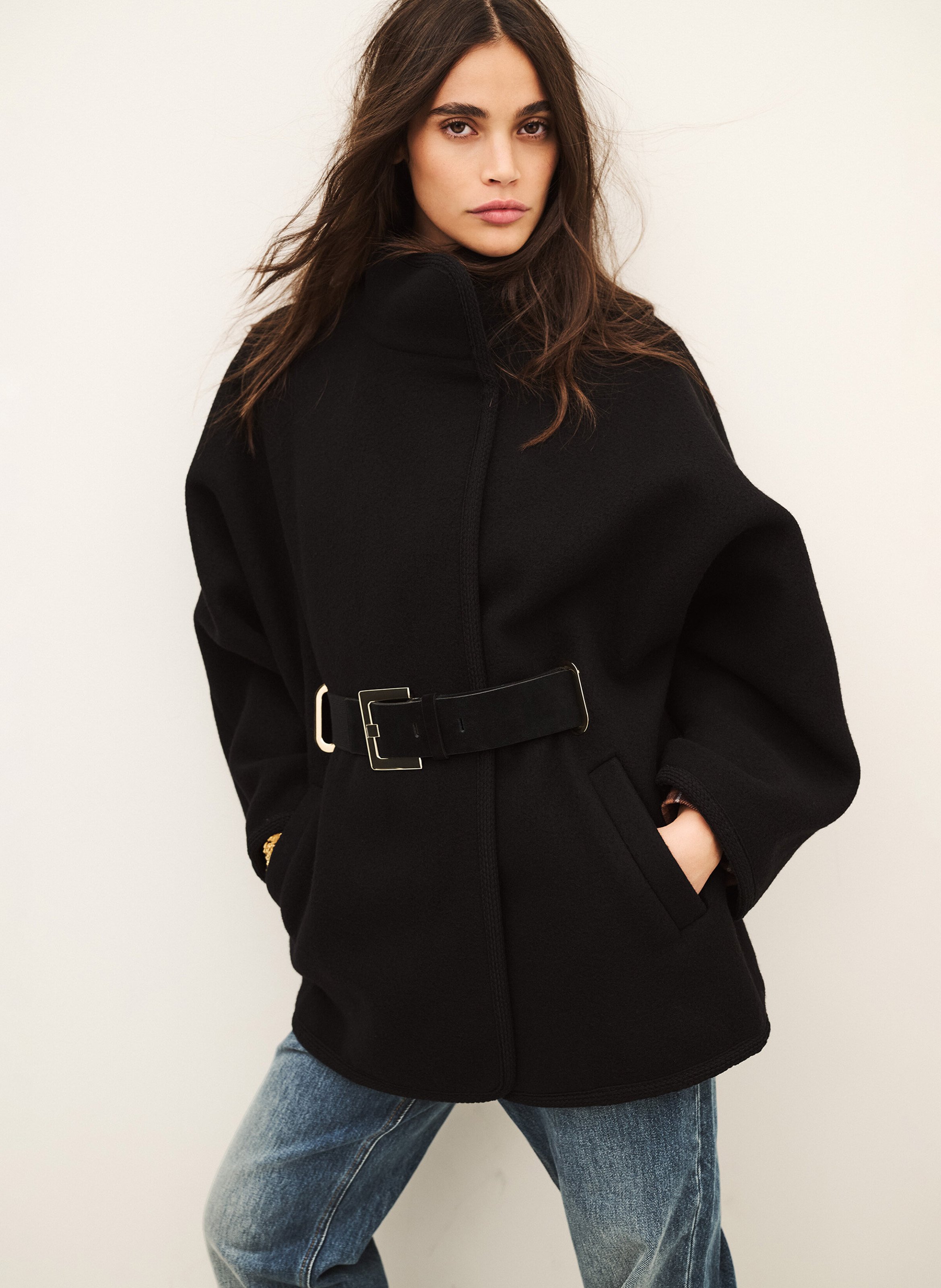 Manteau col montant ceinturé en laine mélangée BA&SH Noir