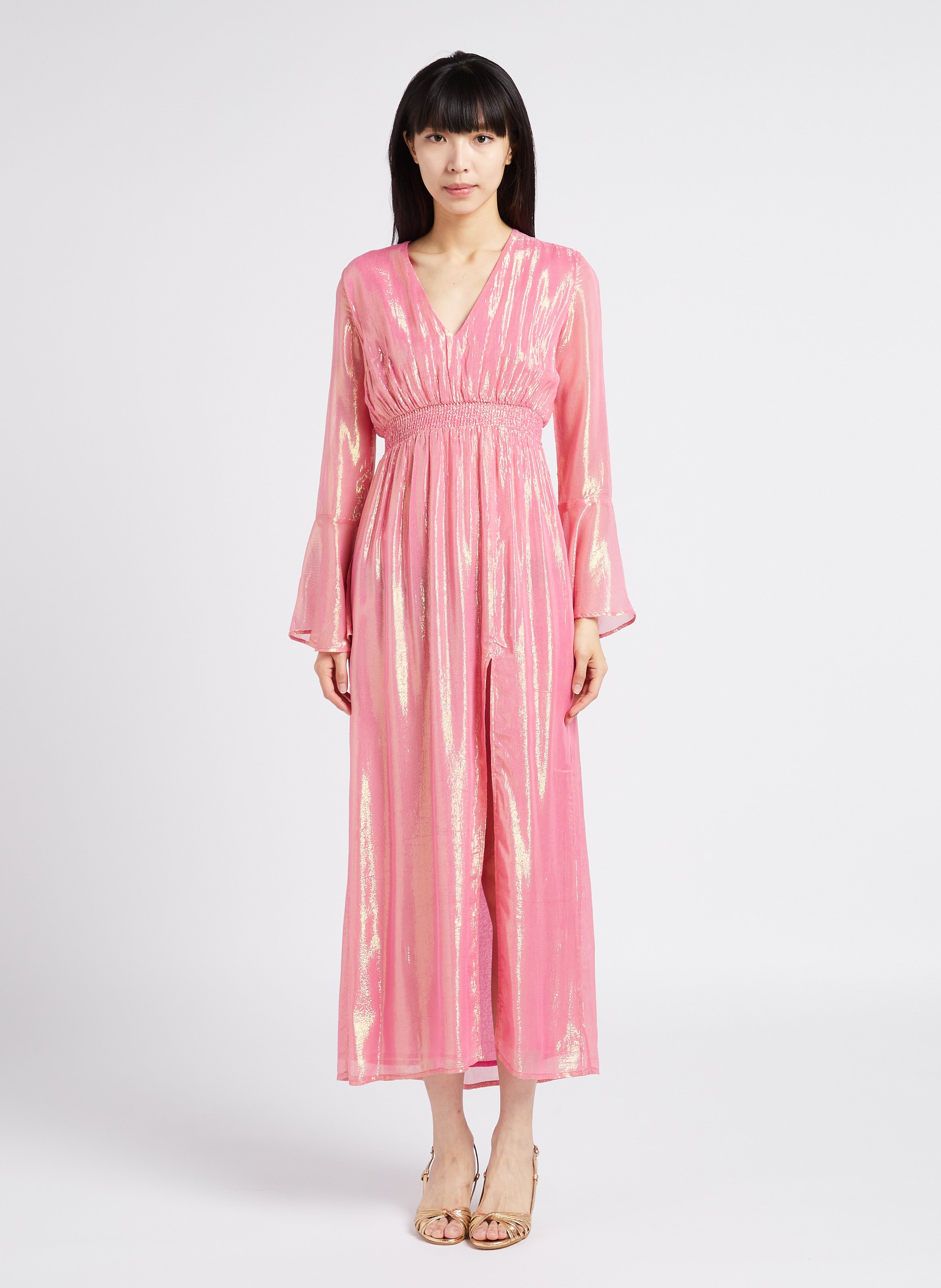 Robe longue à fils métallisés et taille smockées SUNDRESS Rose