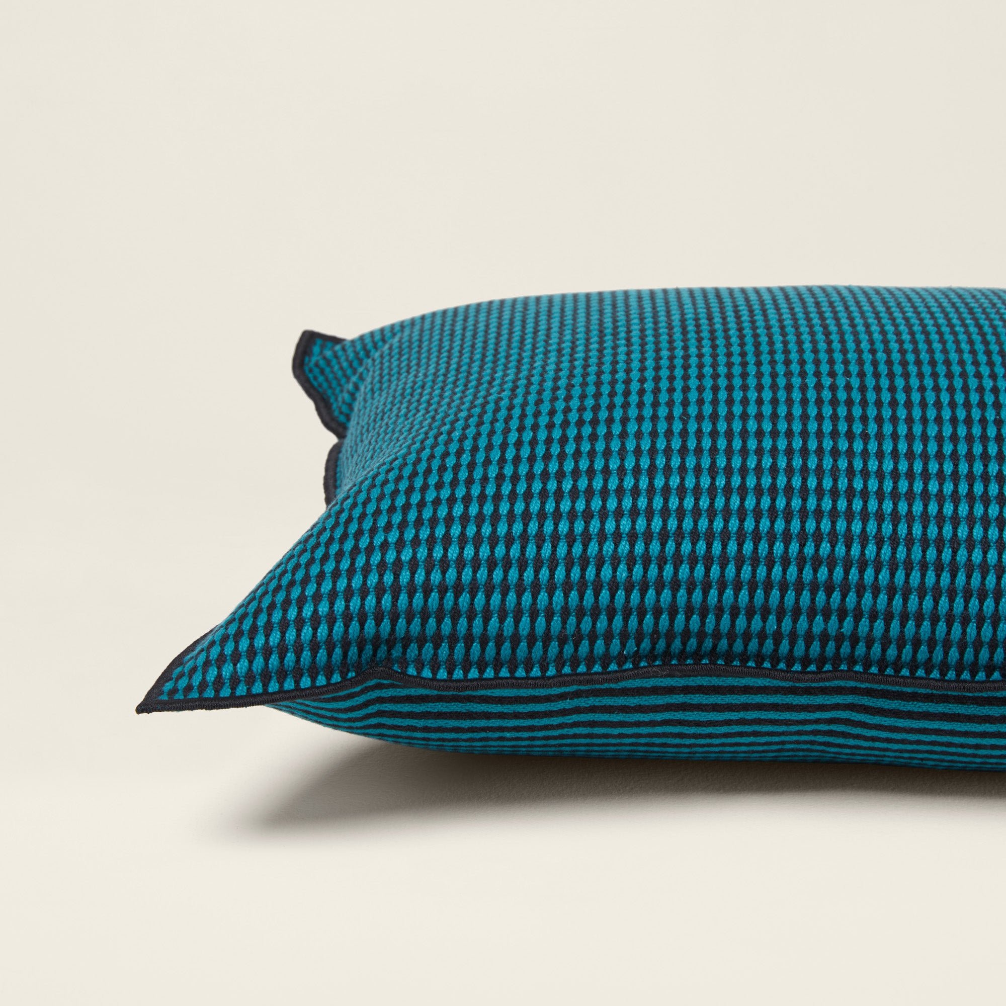 DONNIE - Cushion cover MADURA Blue