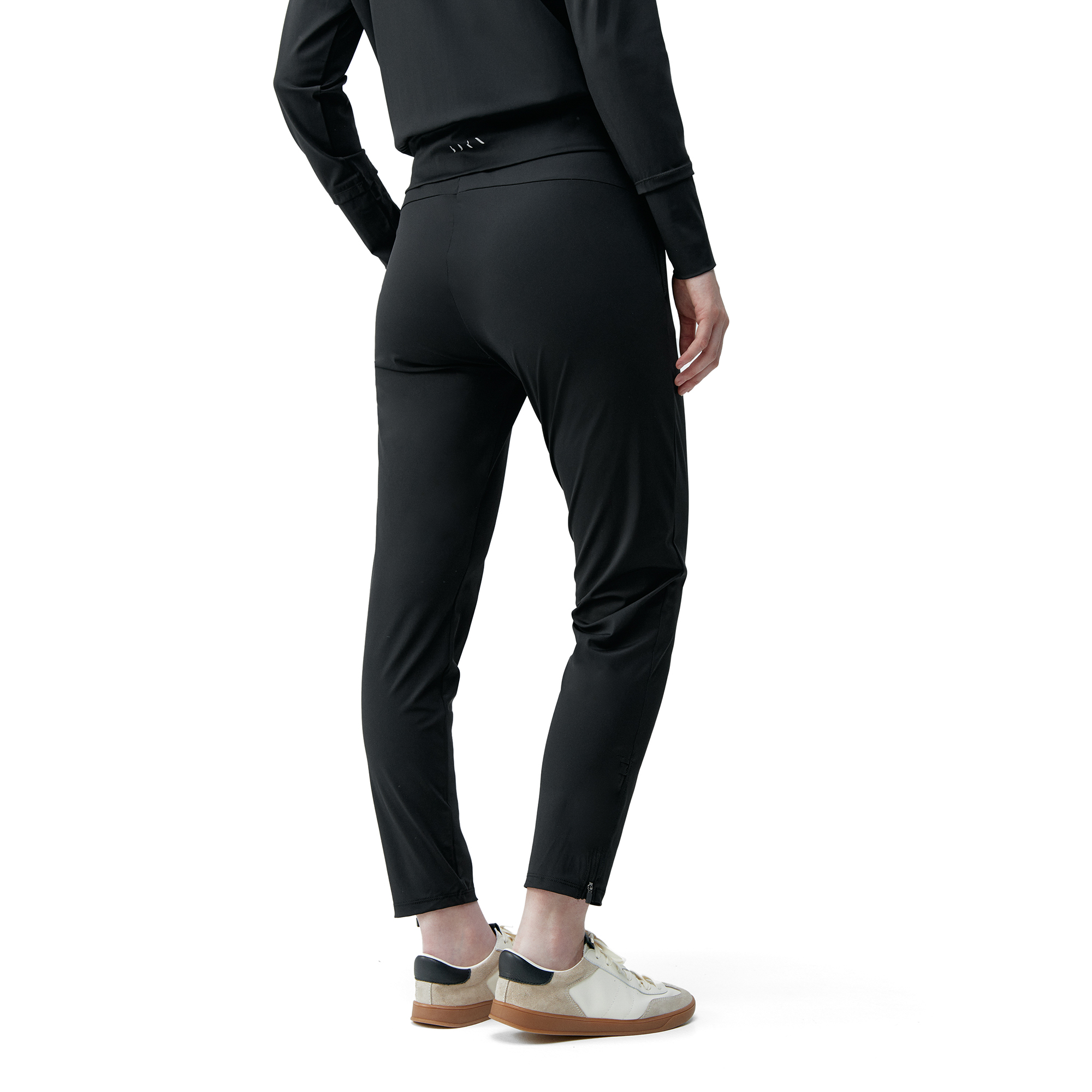 Lightweight jogging pants BORN LIVING YOGA Black