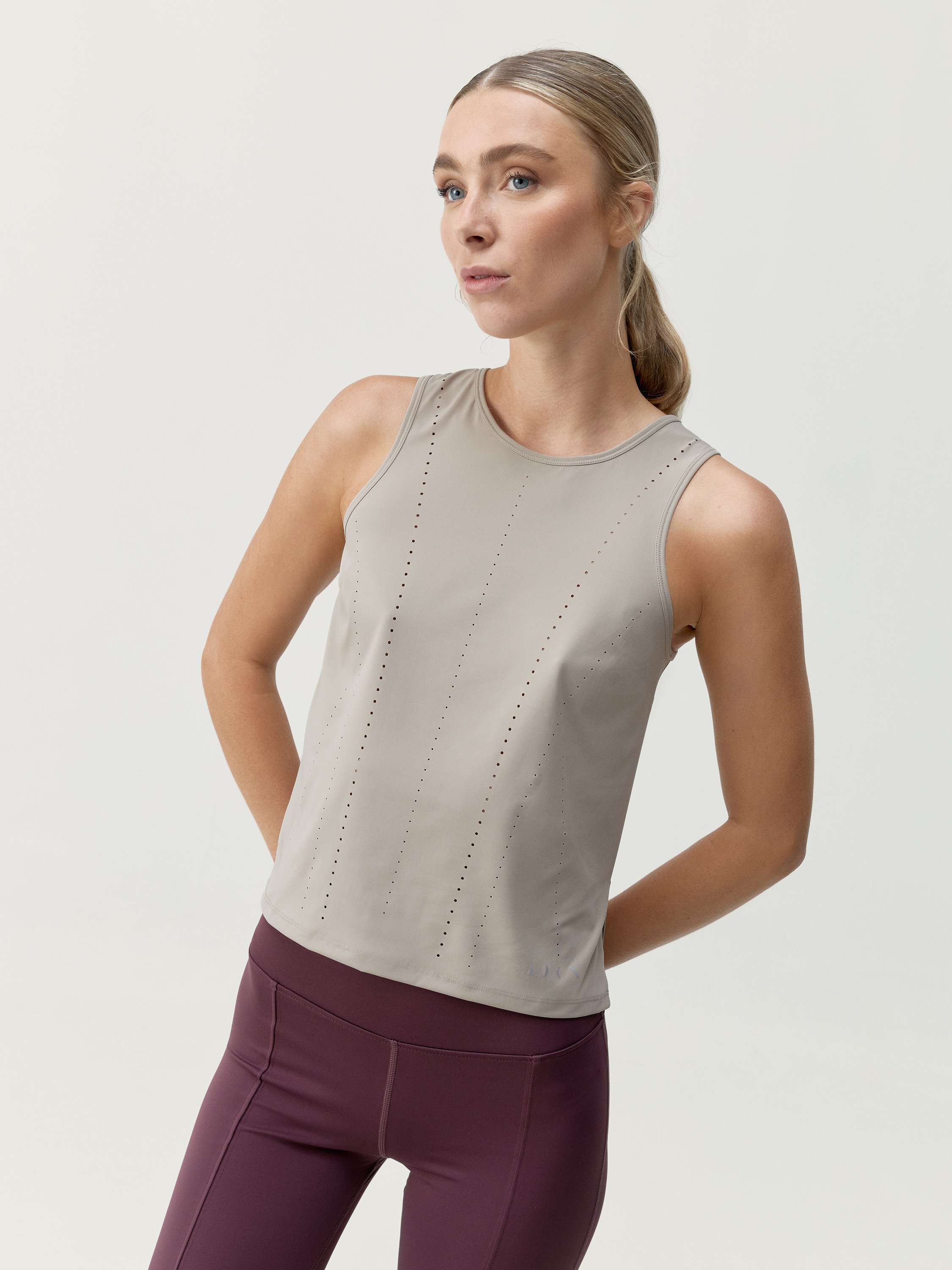 Sleeveless performance sports t-shirt BORN LIVING YOGA Beige