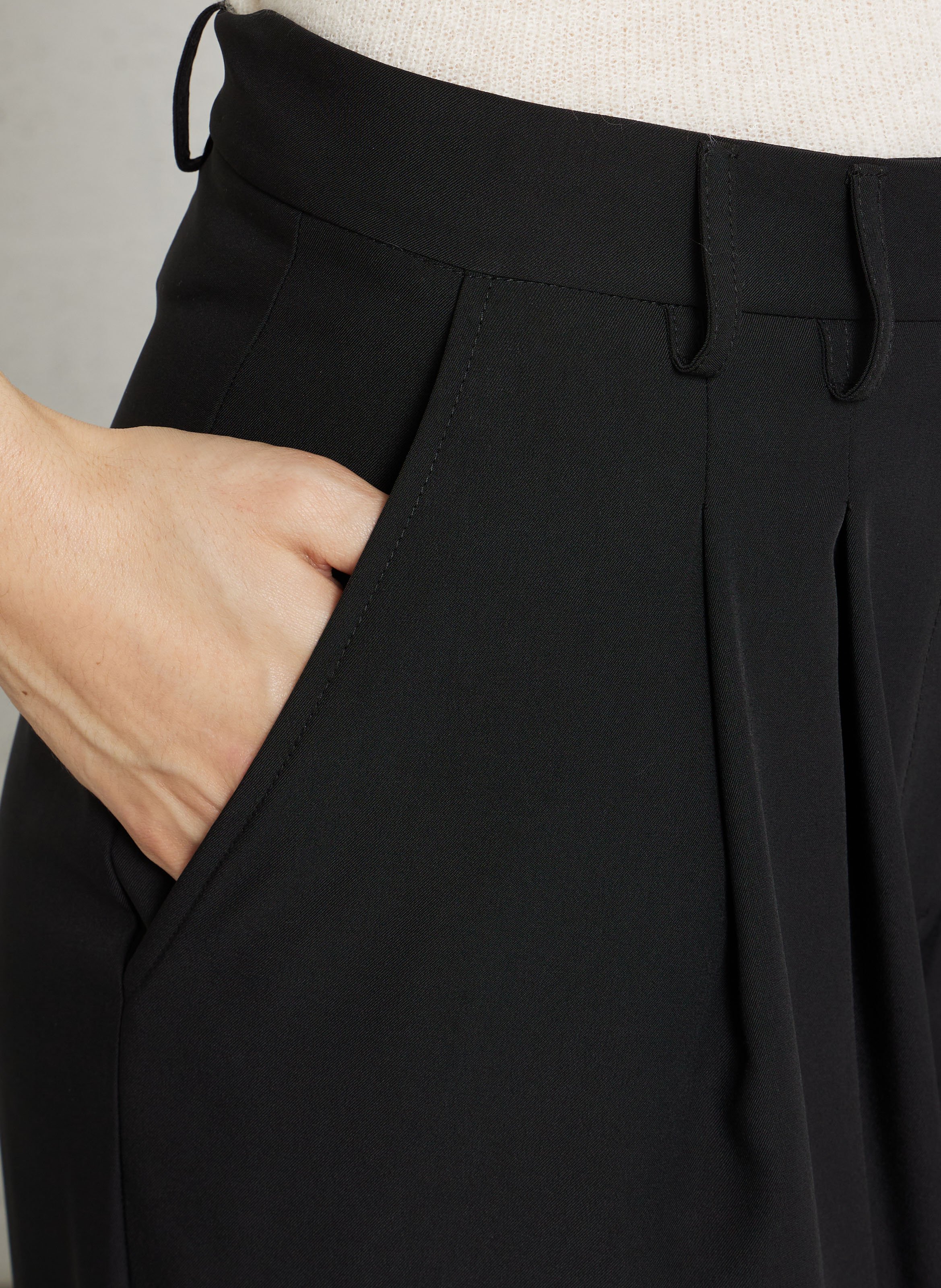 Pantalon palazzo uni à pinces PLEASE Noir