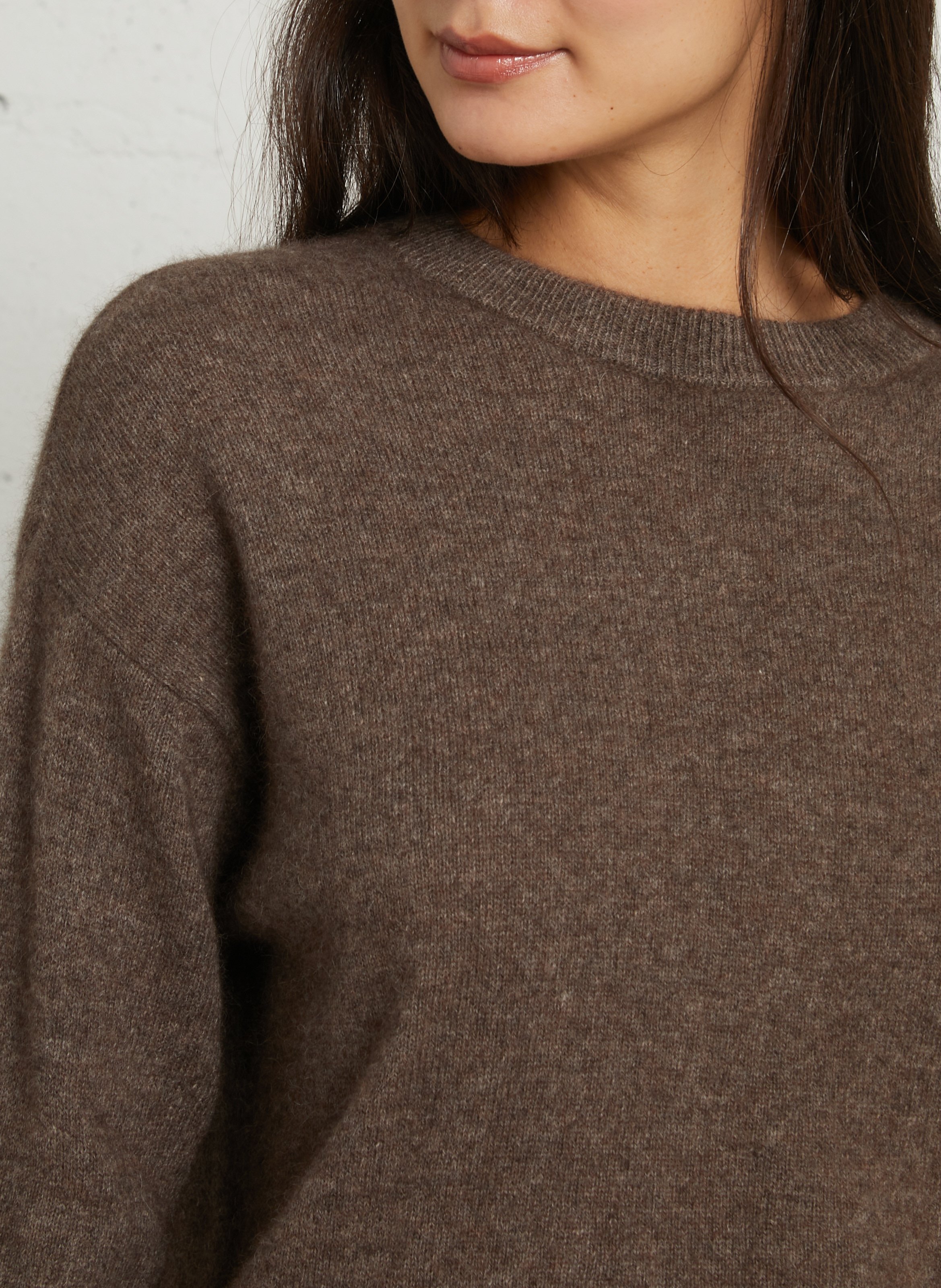 Straight wool-blend sweater with round neck MAJESTIC FILATURES Brown