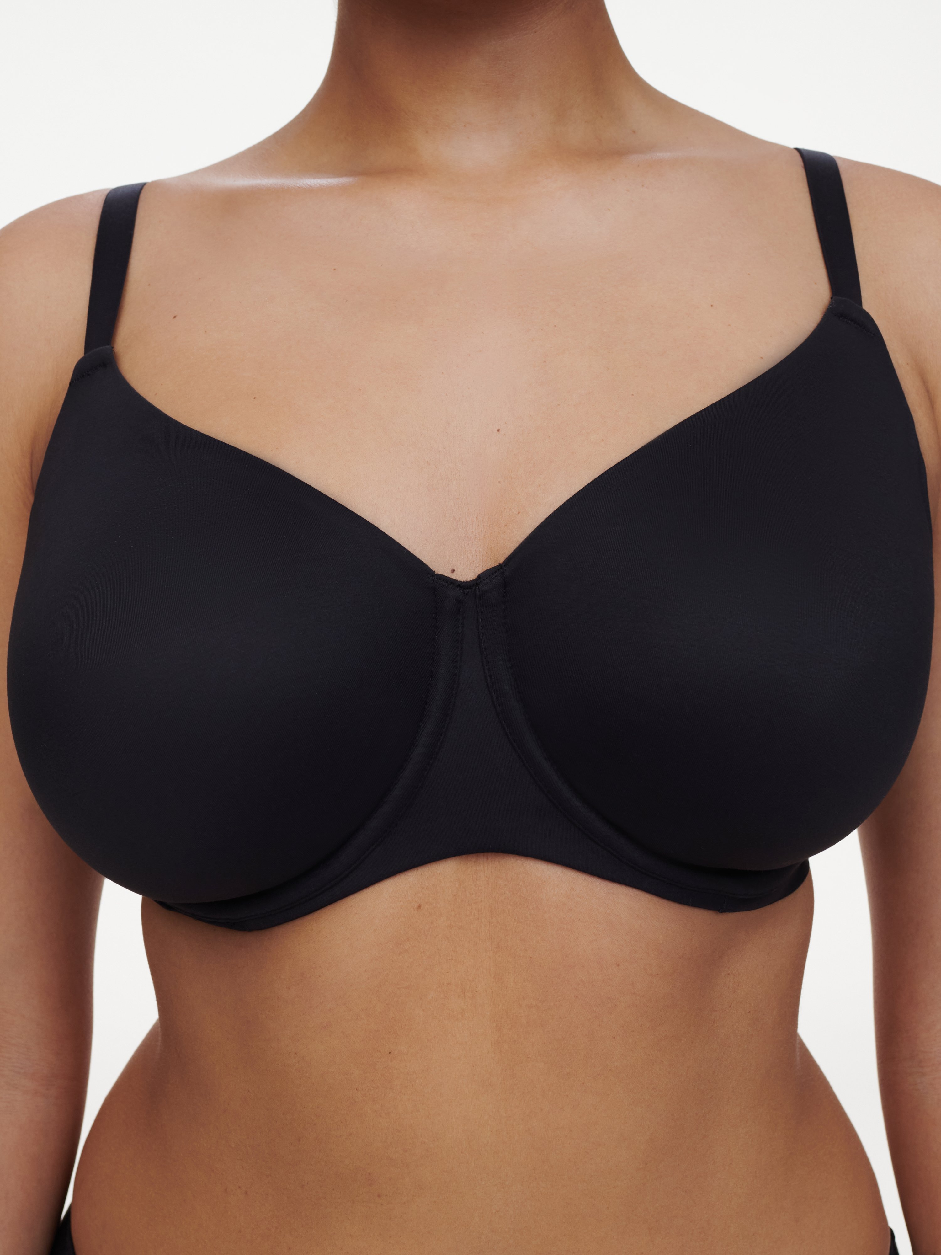 Moulded full-cup bra CHANTELLE Black