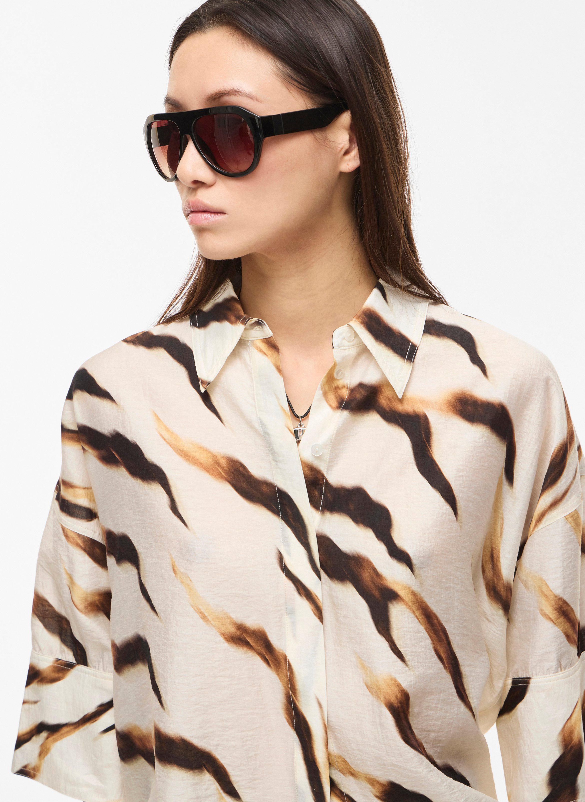 Bedruckte Bluse mit klassischem Kragen ROUGE EDIT Beige