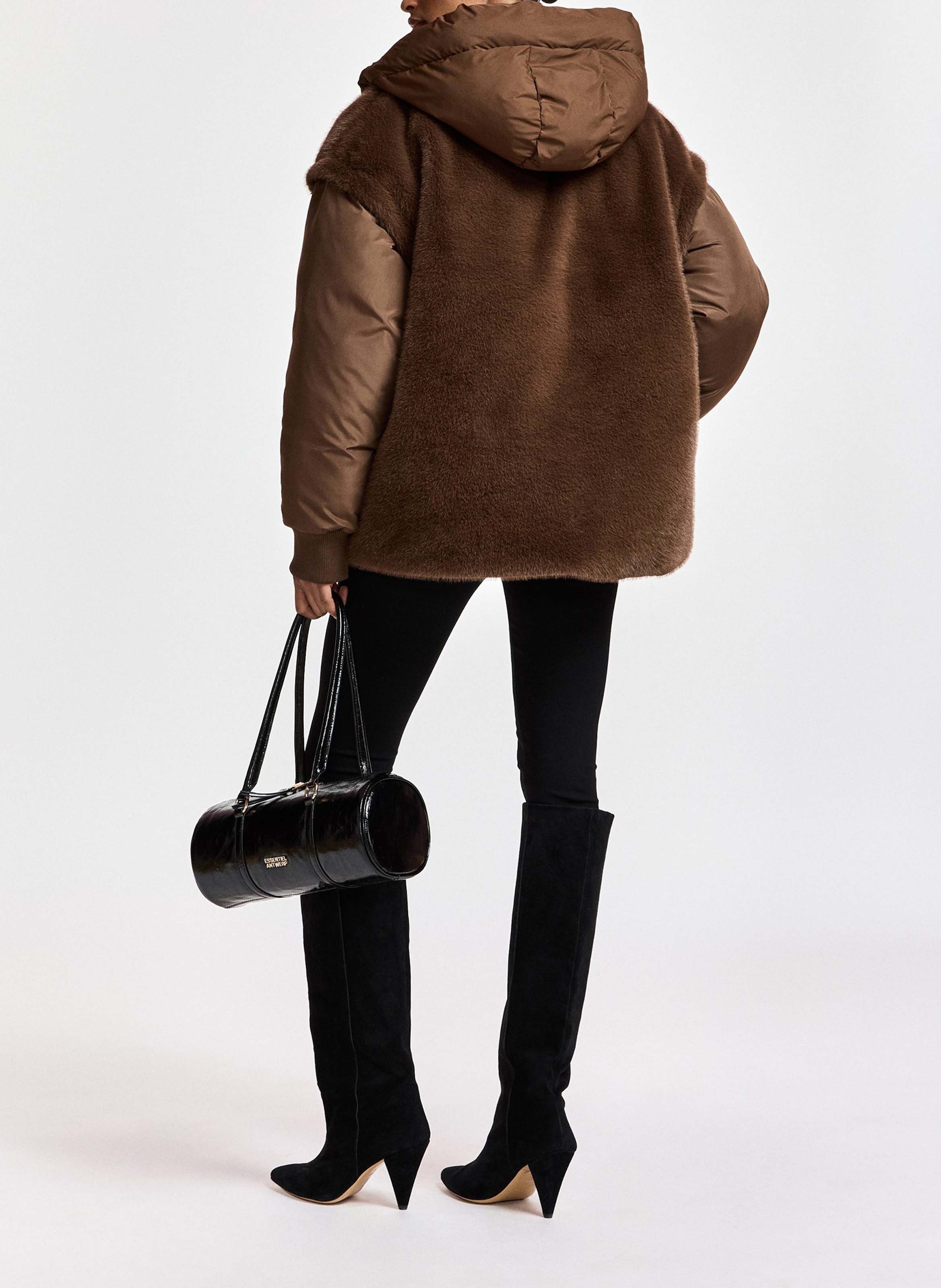 Oversized gewatteerde jas met synthetische bontvoering ESSENTIEL ANTWERP Bruin