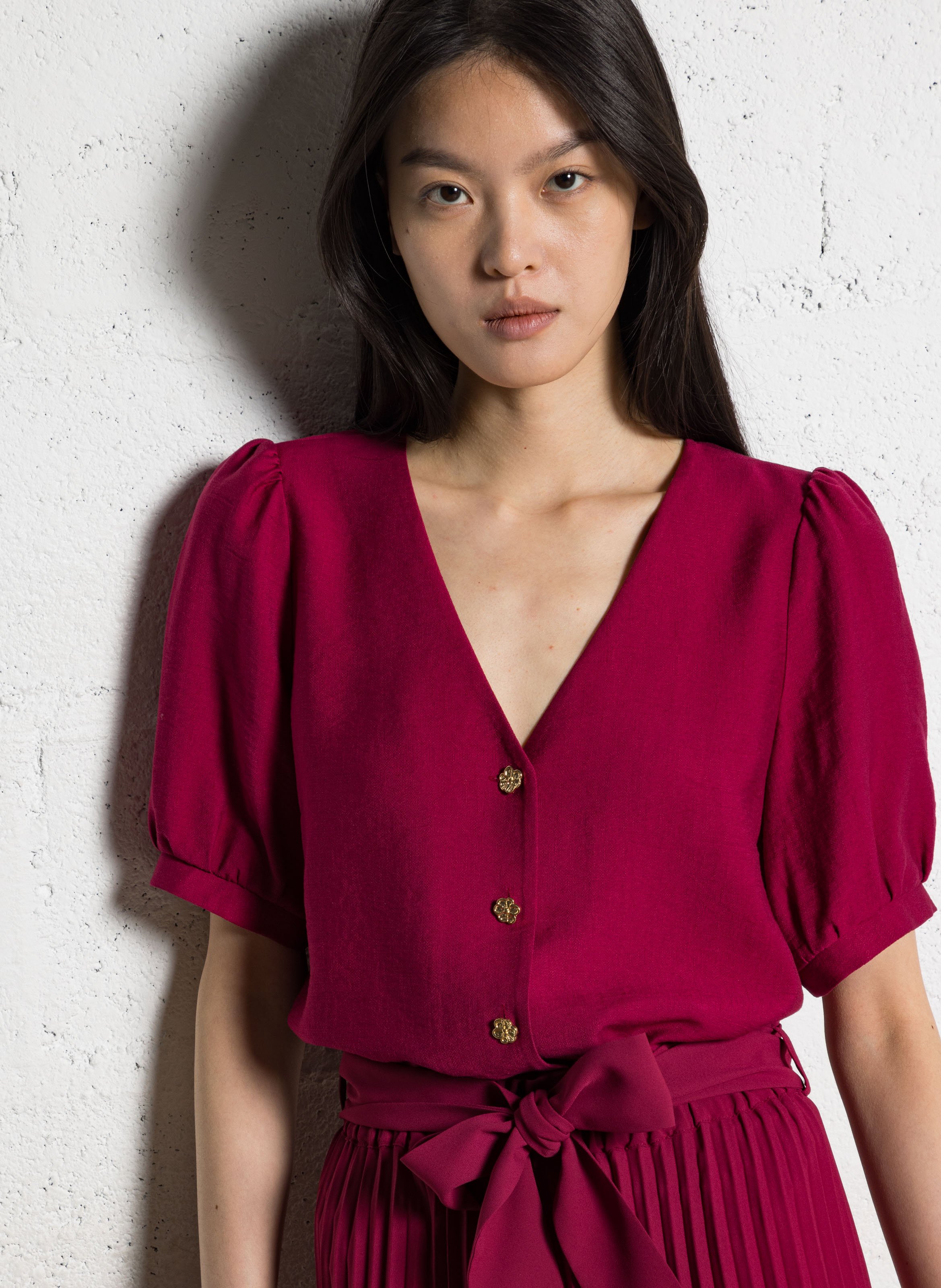 Straight V-neck top I CODE Pink