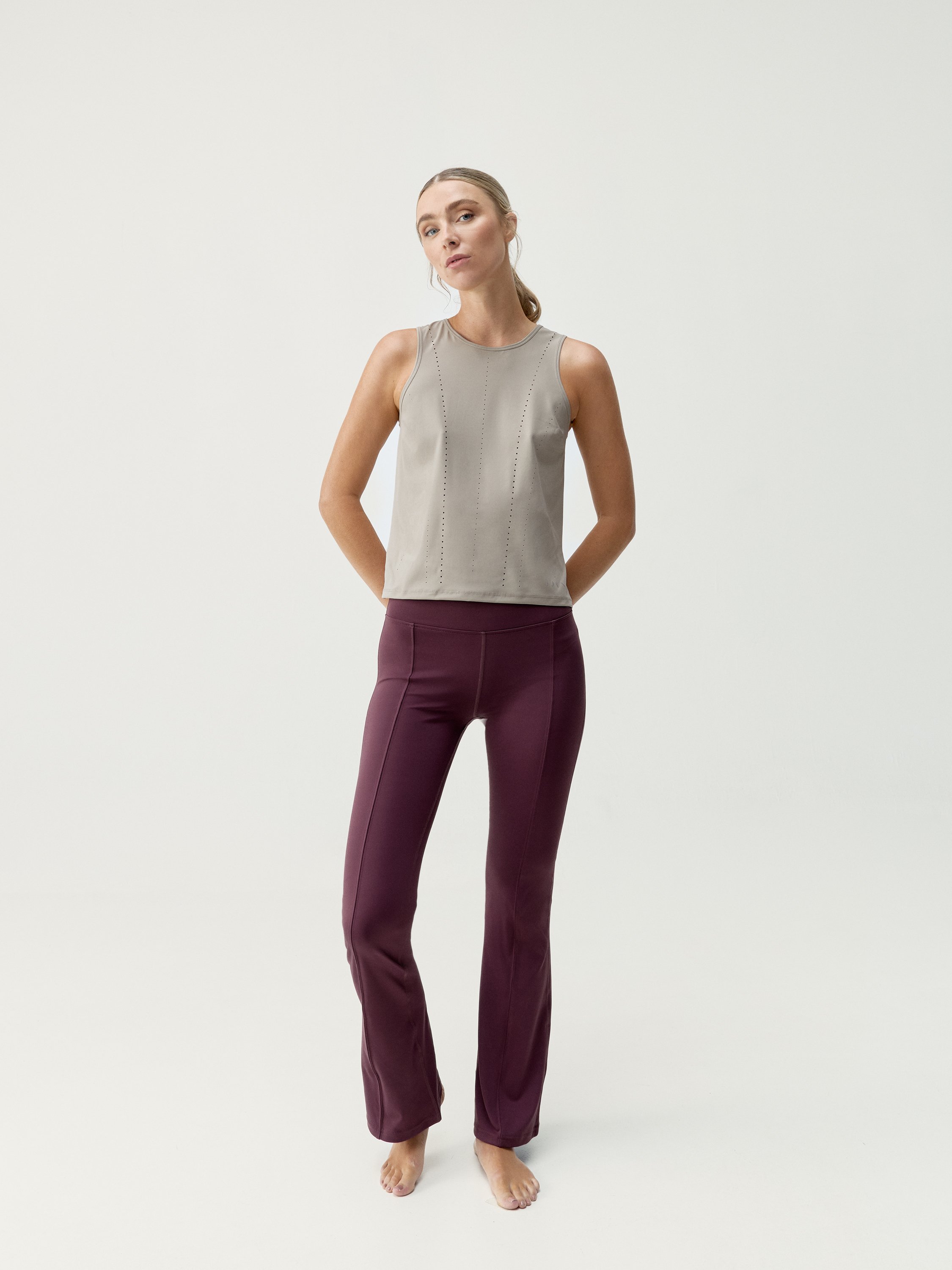 Sleeveless performance sports t-shirt BORN LIVING YOGA Beige