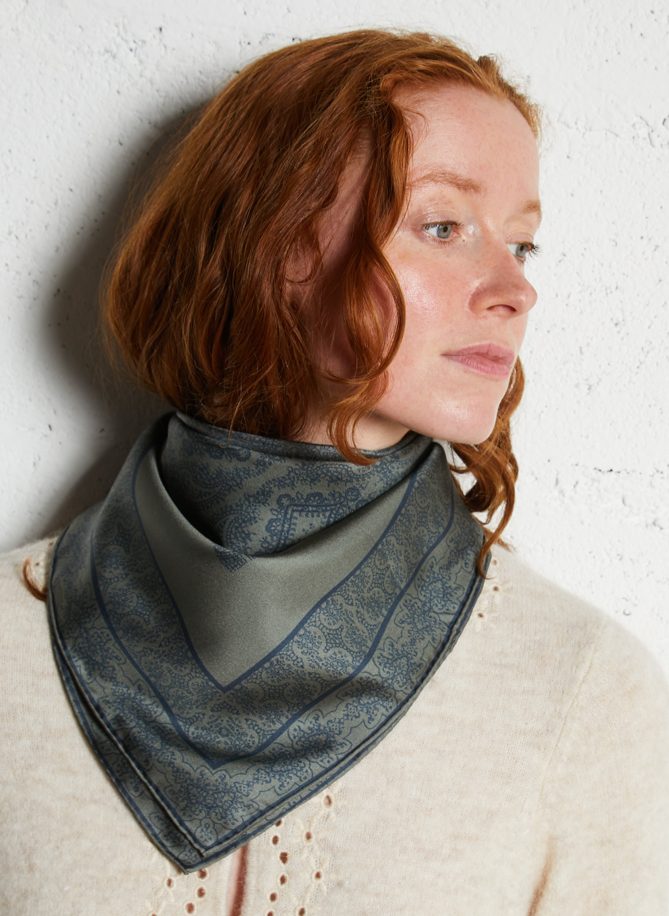 Attitude printed silk scarf MAISON 123