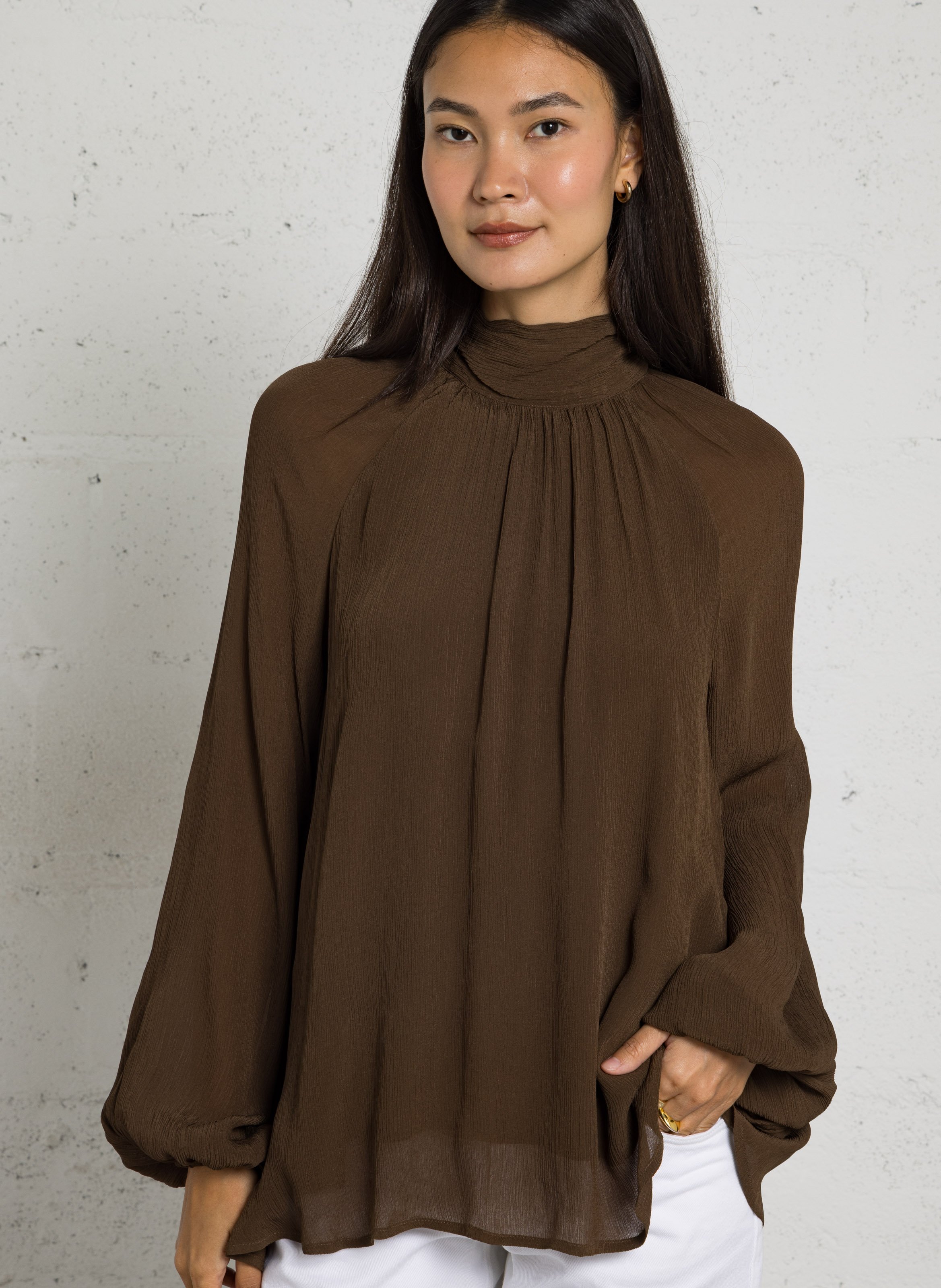 Bluse mit Stehkragen in fließendem Stoff BERENICE Braun