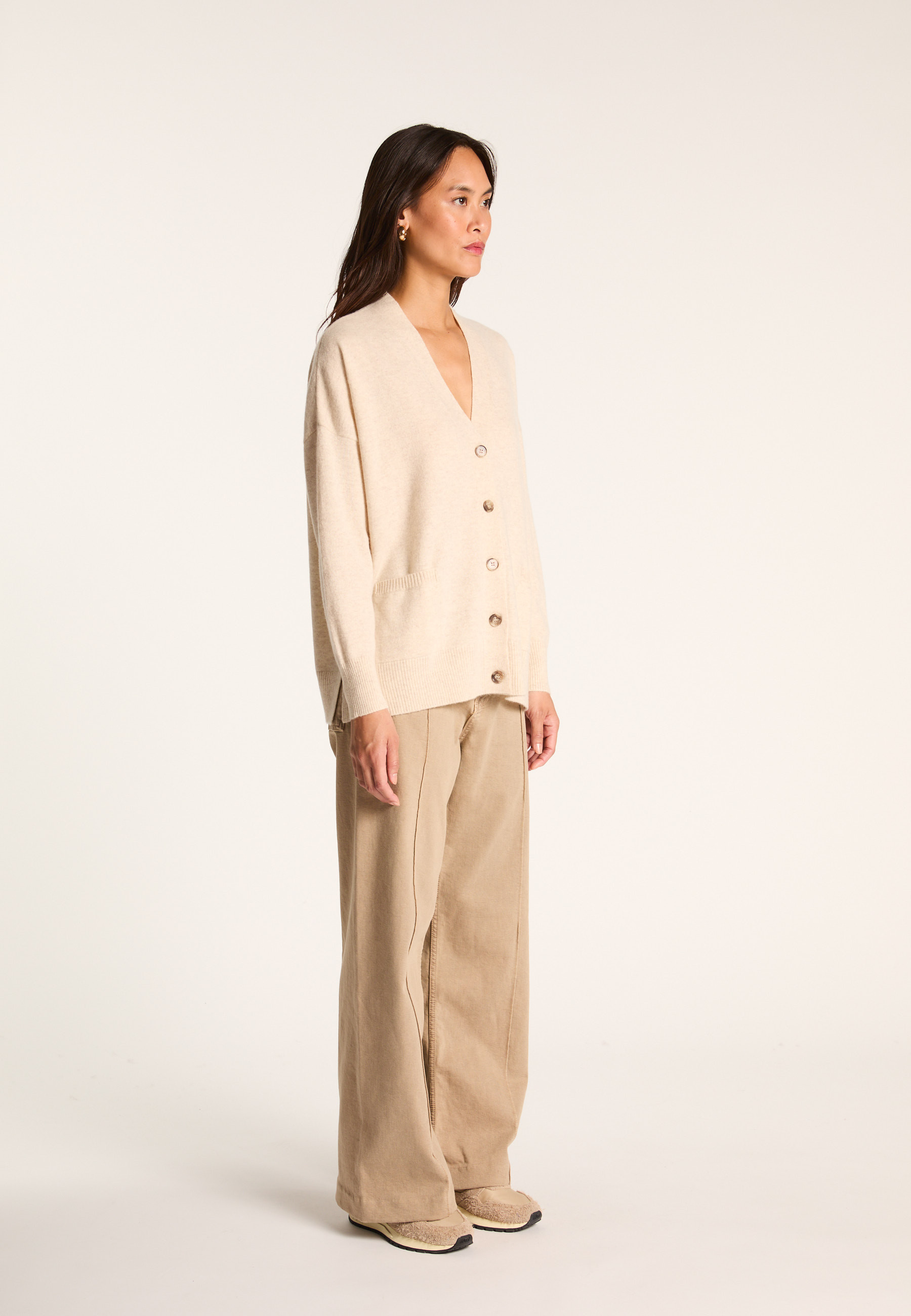 Buttoned cashmere cardigan MAISON MONTAGUT Beige
