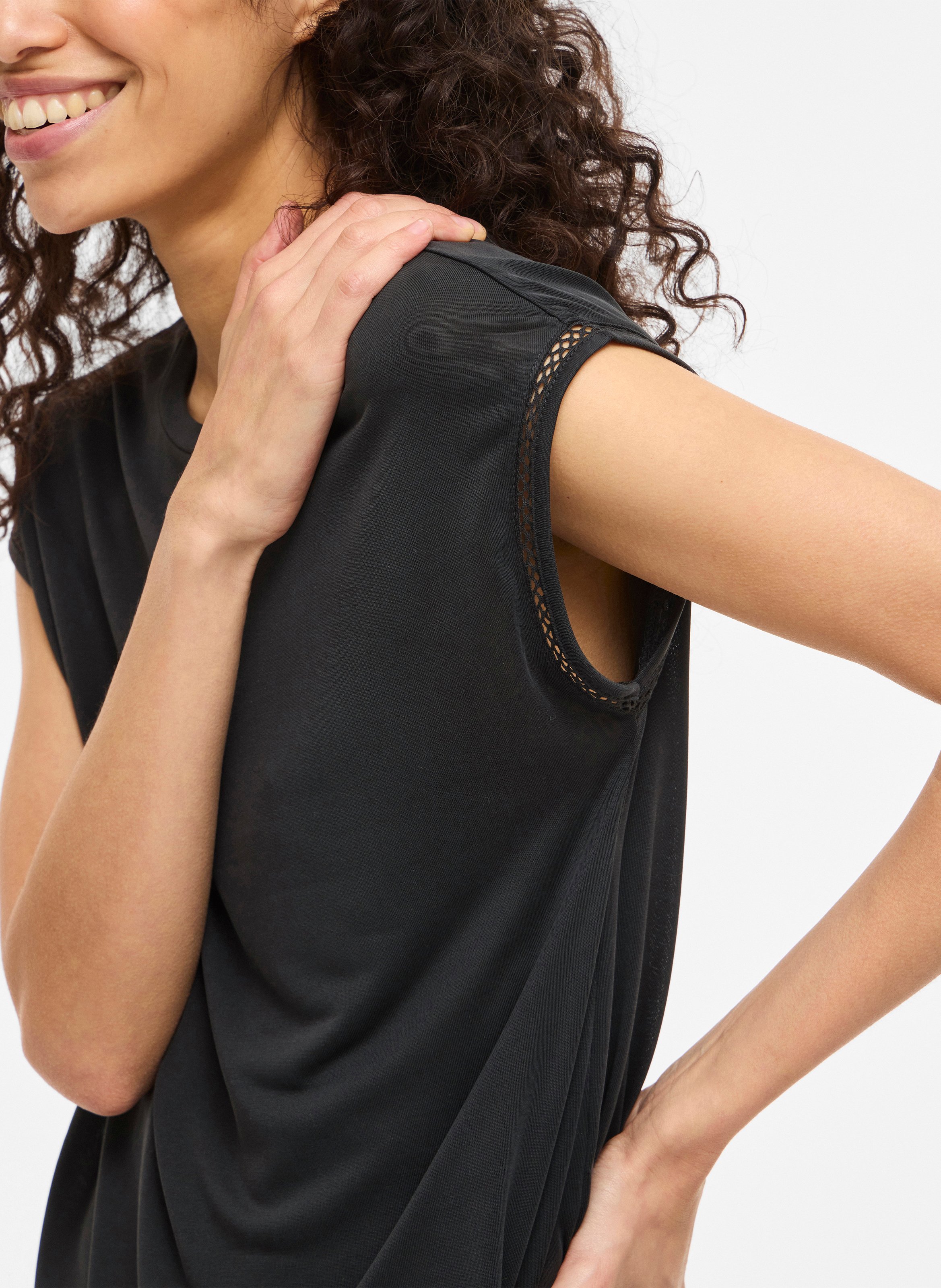 Einfarbiges Langarm-Top mit Rundhalsausschnitt VILA Schwarz