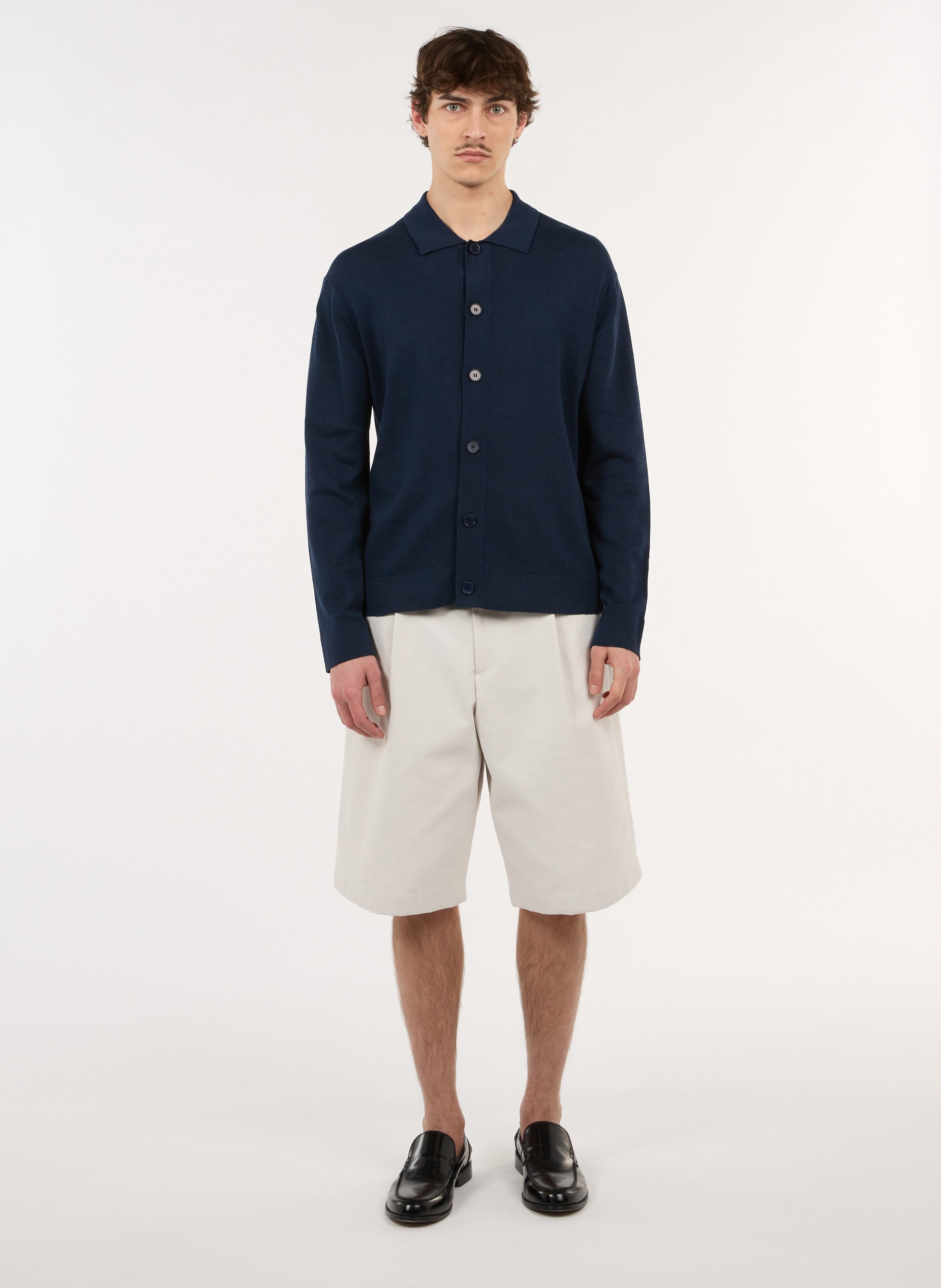 Gerade geschnittener Cardigan mit klassischem Kragen aus Baumwoll-Leinen-Mischgewebe SAISON 1865 Blau