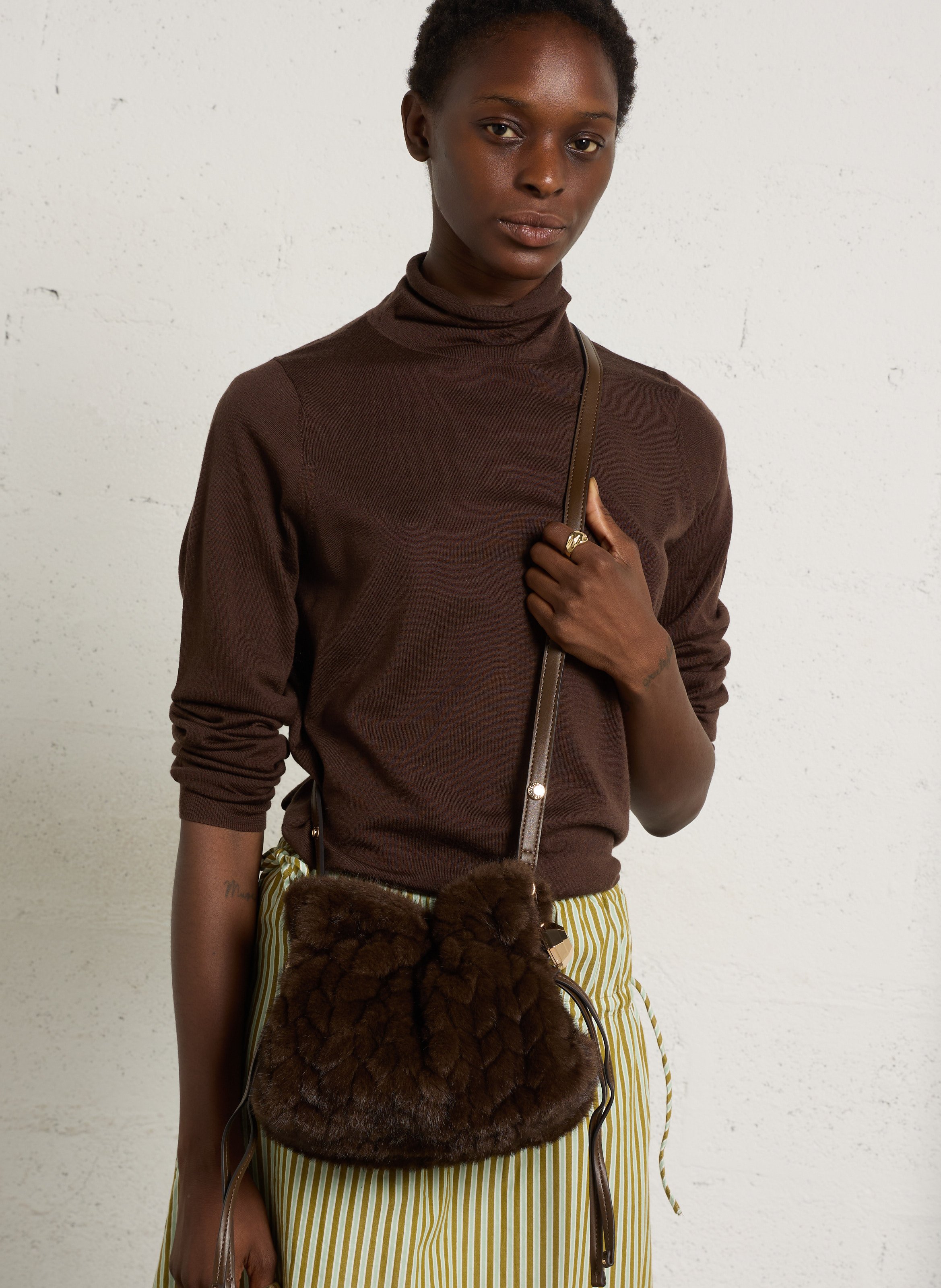 Fake fur shoulder bag LIU JO Brown