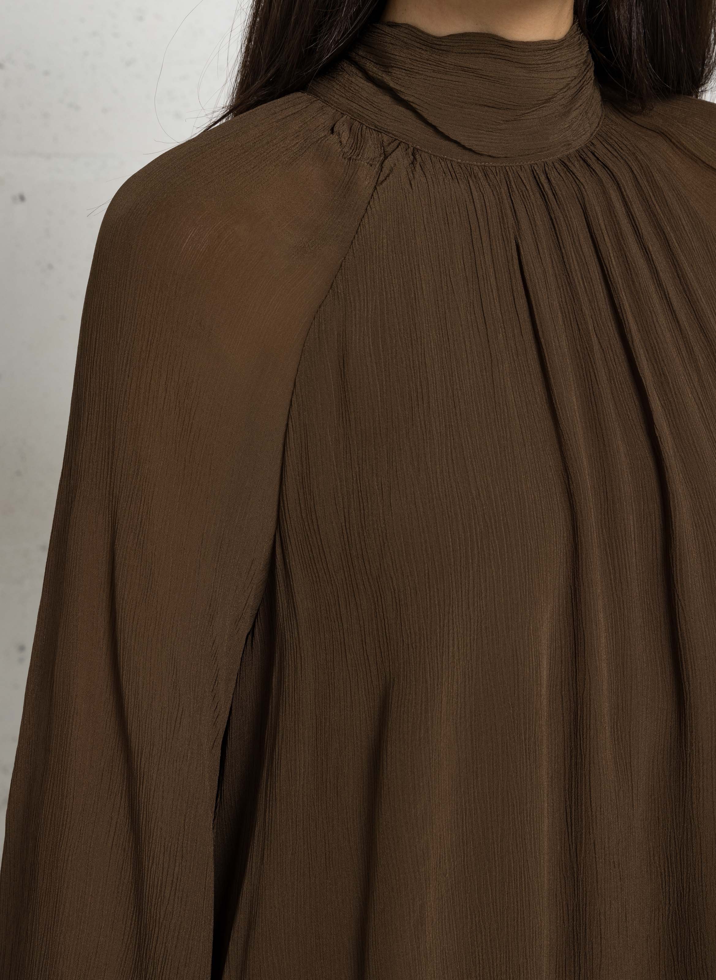 Bluse mit Stehkragen in fließendem Stoff BERENICE Braun