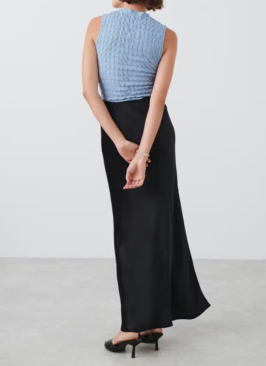 Long satin-finish skirt GINA TRICOT Black