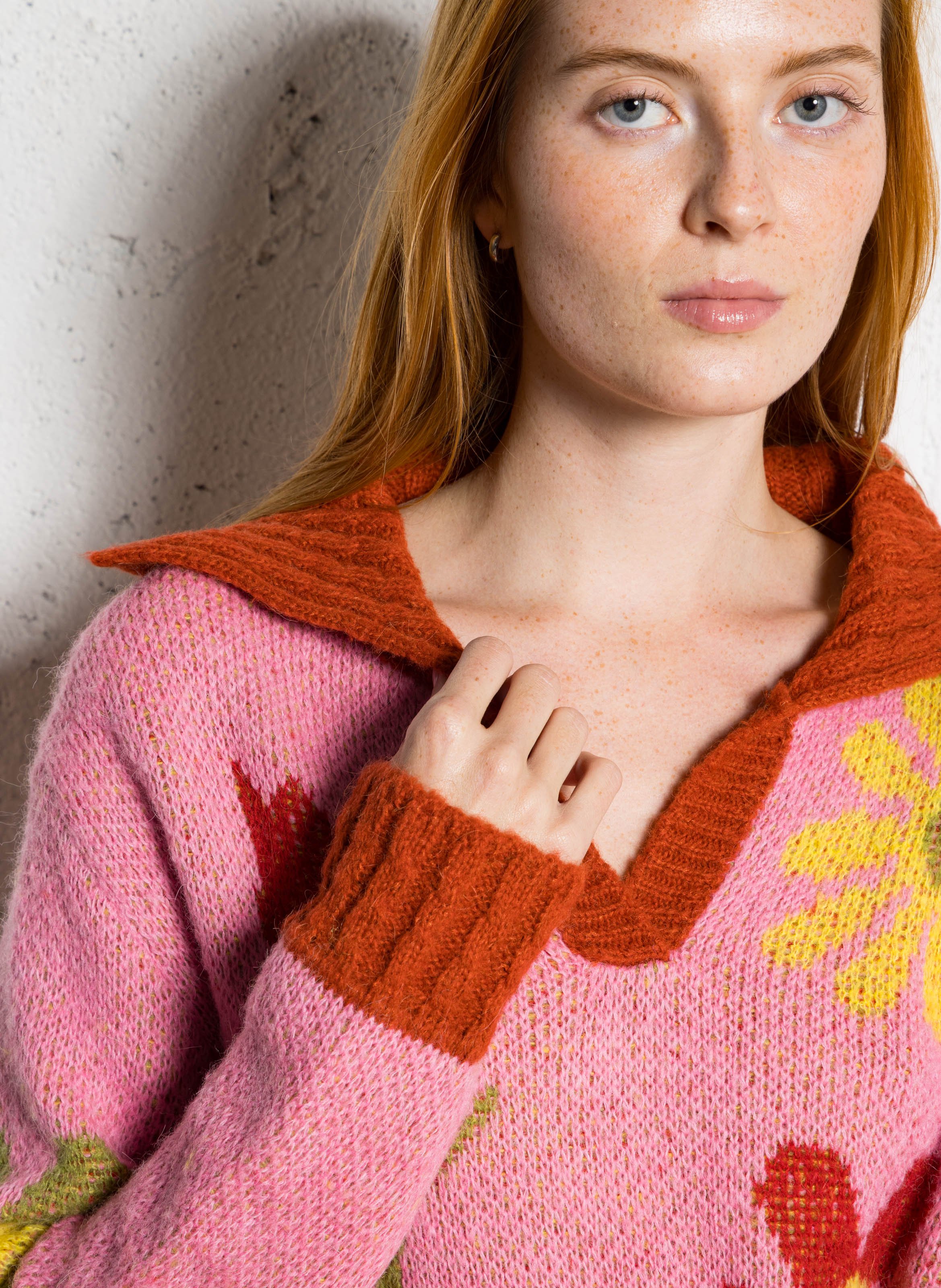 Pull oversize col V à motifs DR BLOOM Rose