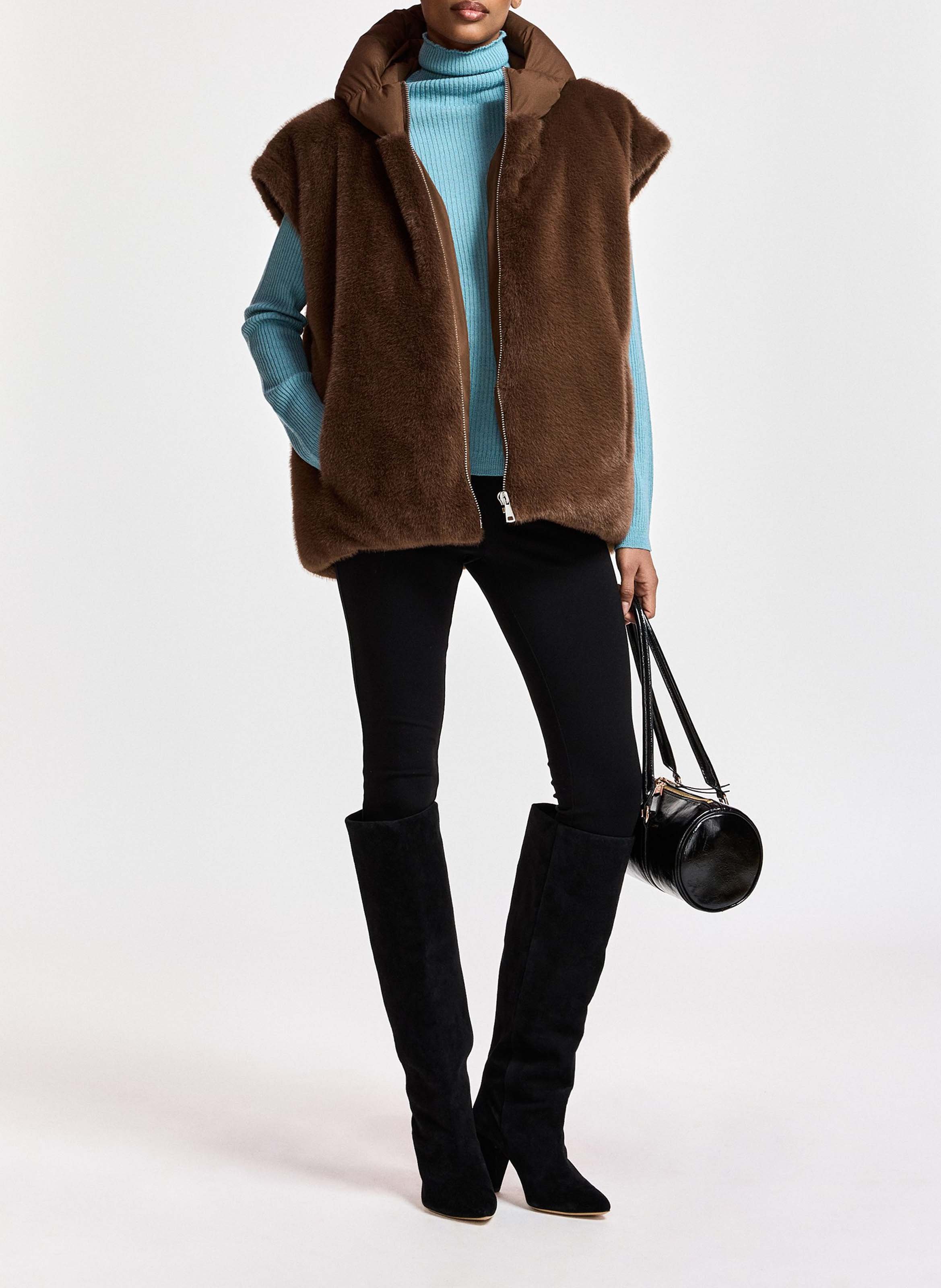 Oversized gewatteerde jas met synthetische bontvoering ESSENTIEL ANTWERP Bruin