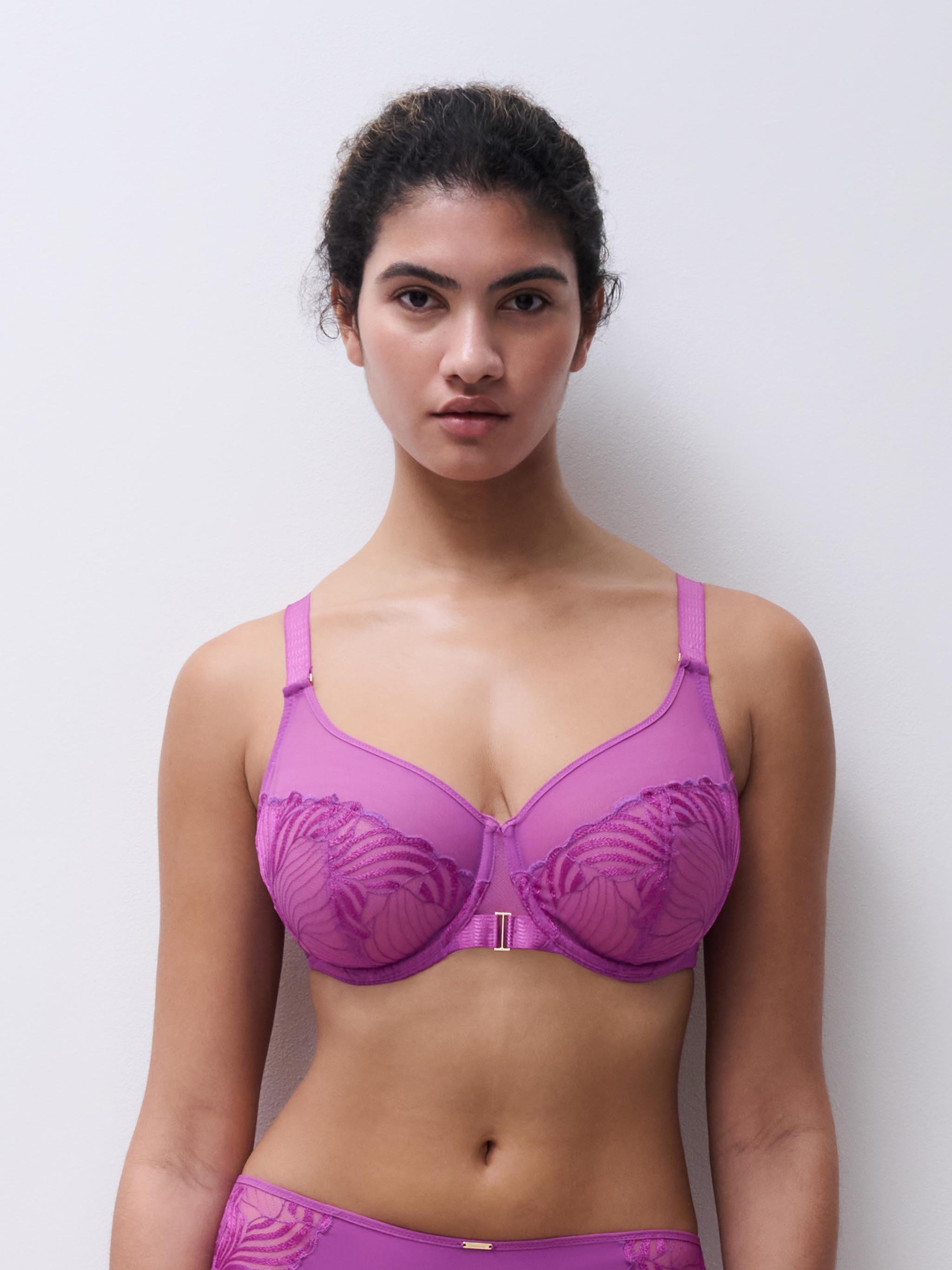 Very supportive embroidered bra CHANTELLE