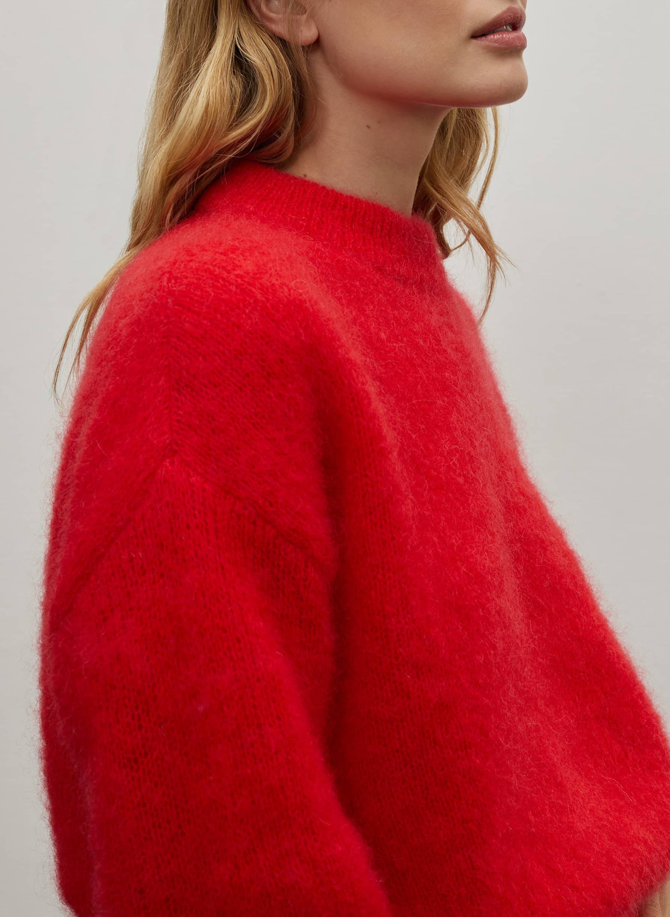 Caissa - Wollstrickpullover mit V-Ausschnitt und Details SURPRISE Rot