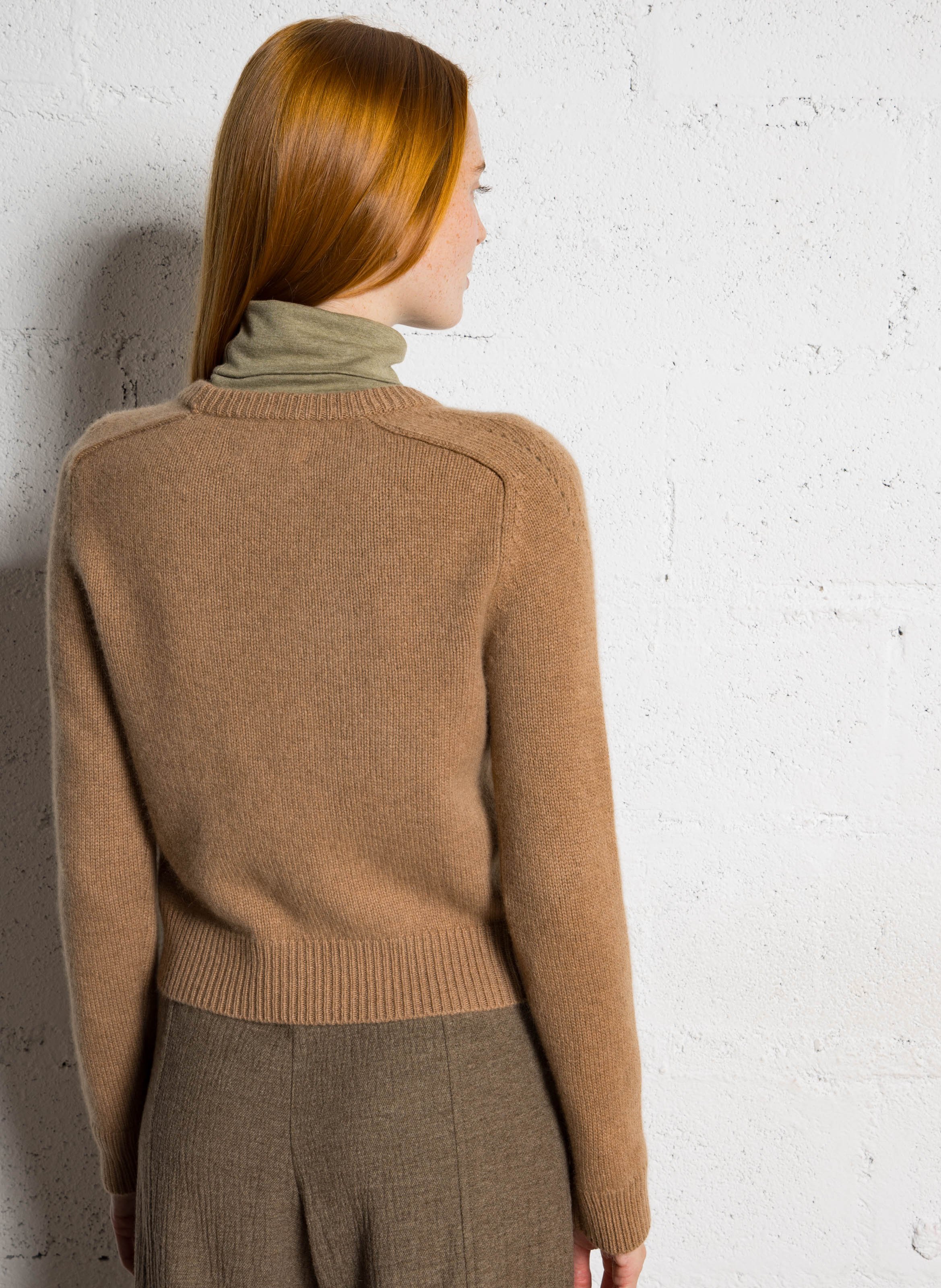 Pull droit col rond en cachemire KUJTEN Marron