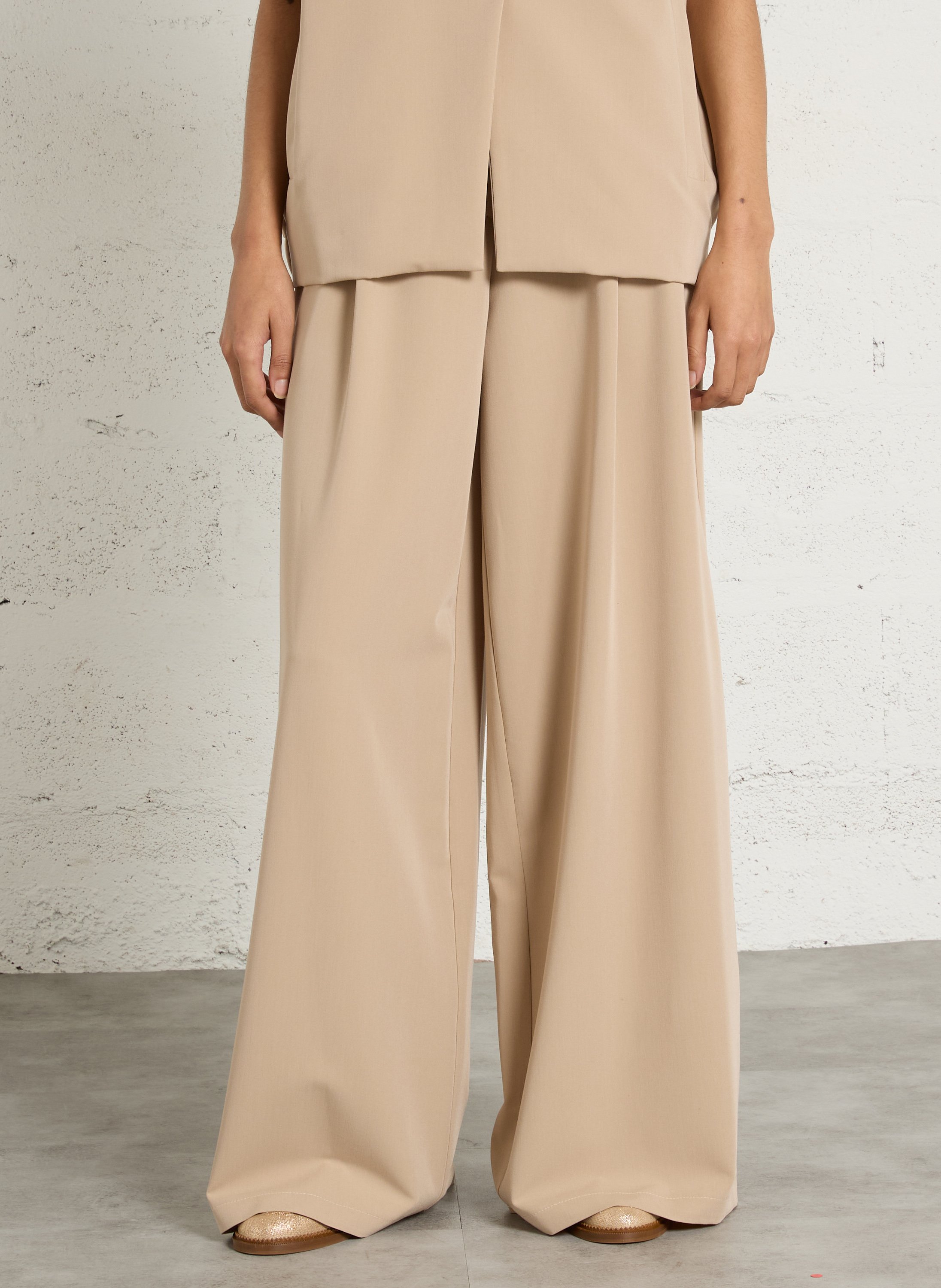 Wide trousers PLEASE