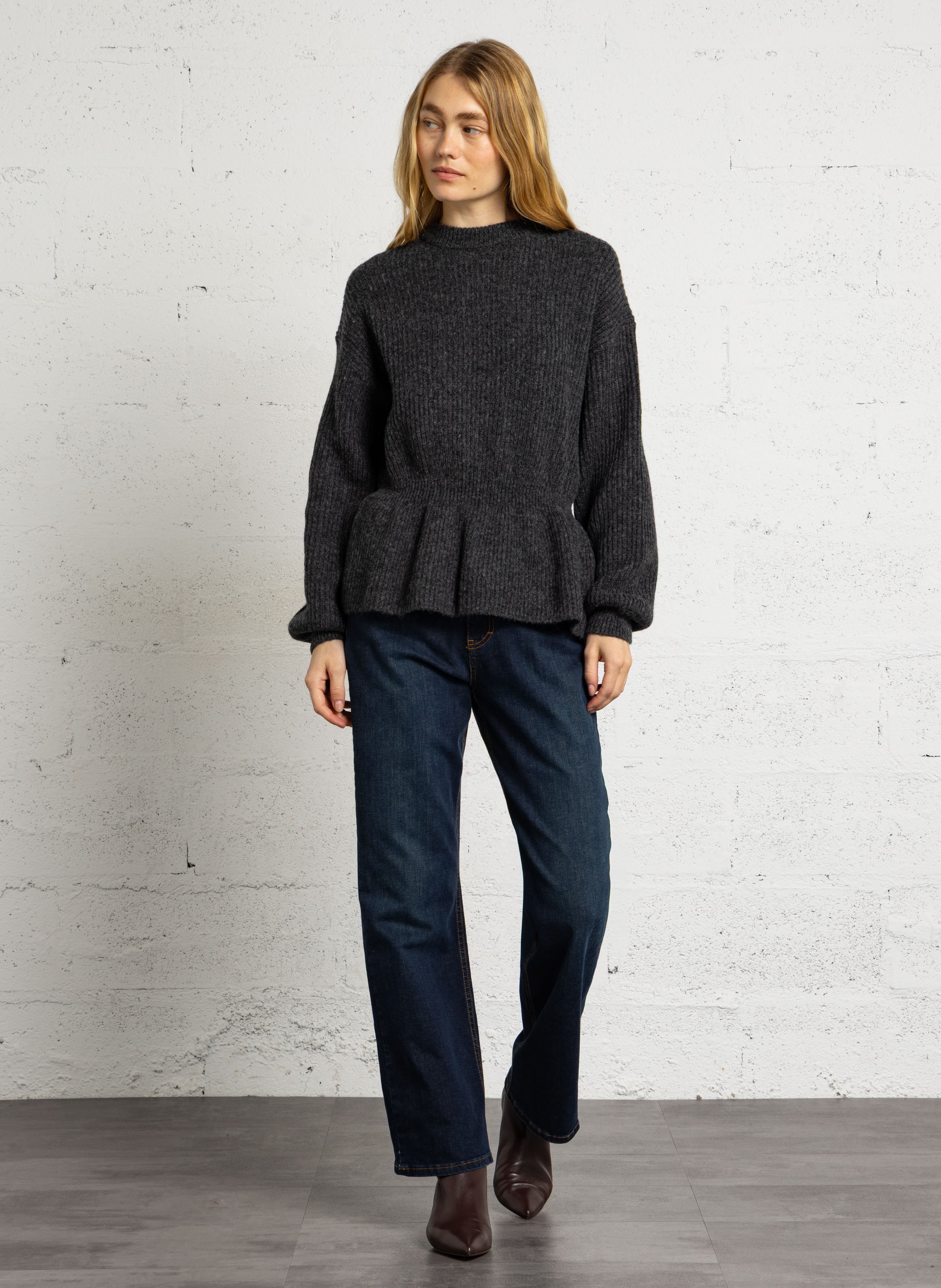 Pull cintré col rond DES PETITS HAUTS Gris