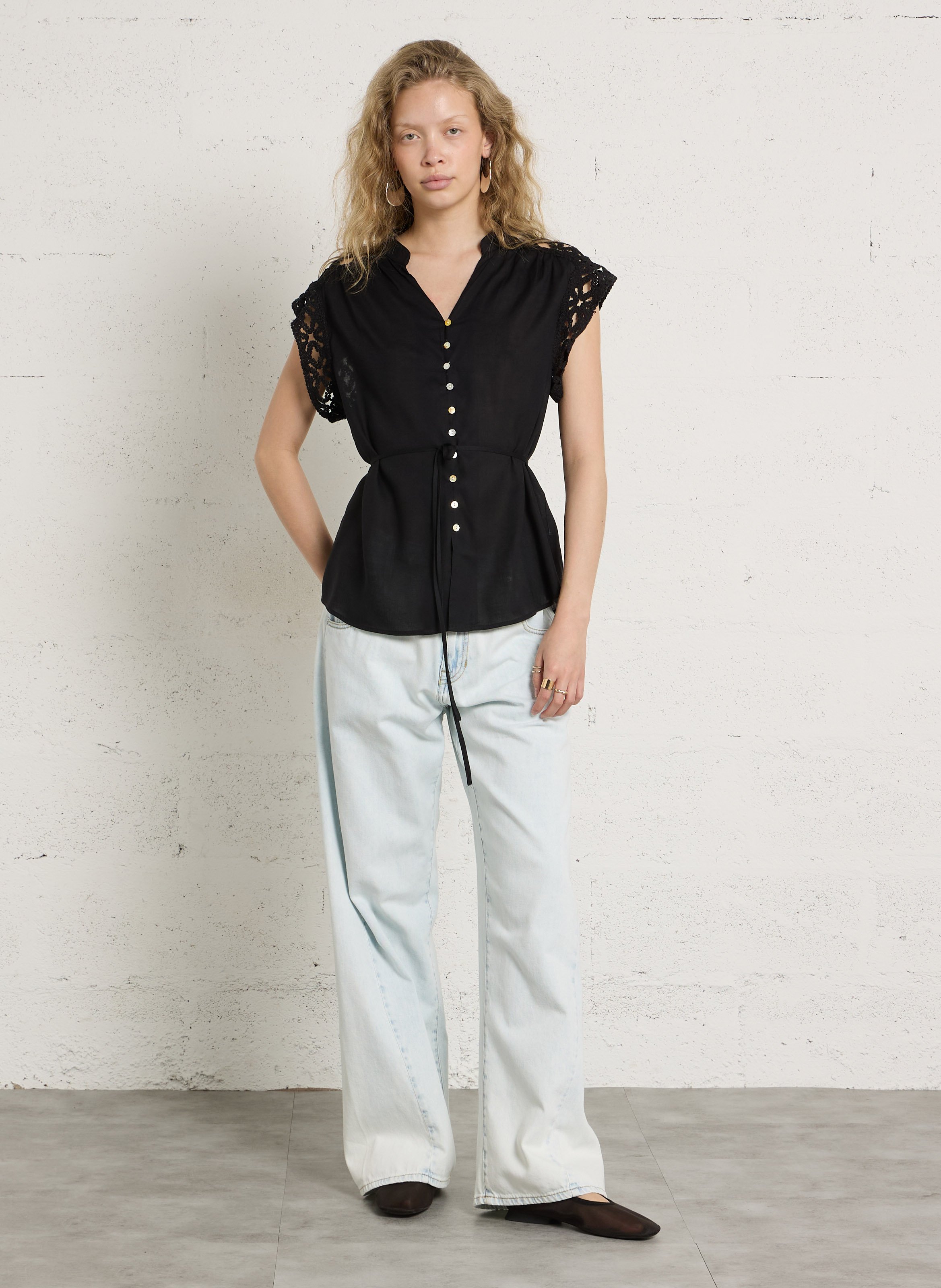 Top met kanten ceintuur in gemengd linnen THE KORNER Zwart