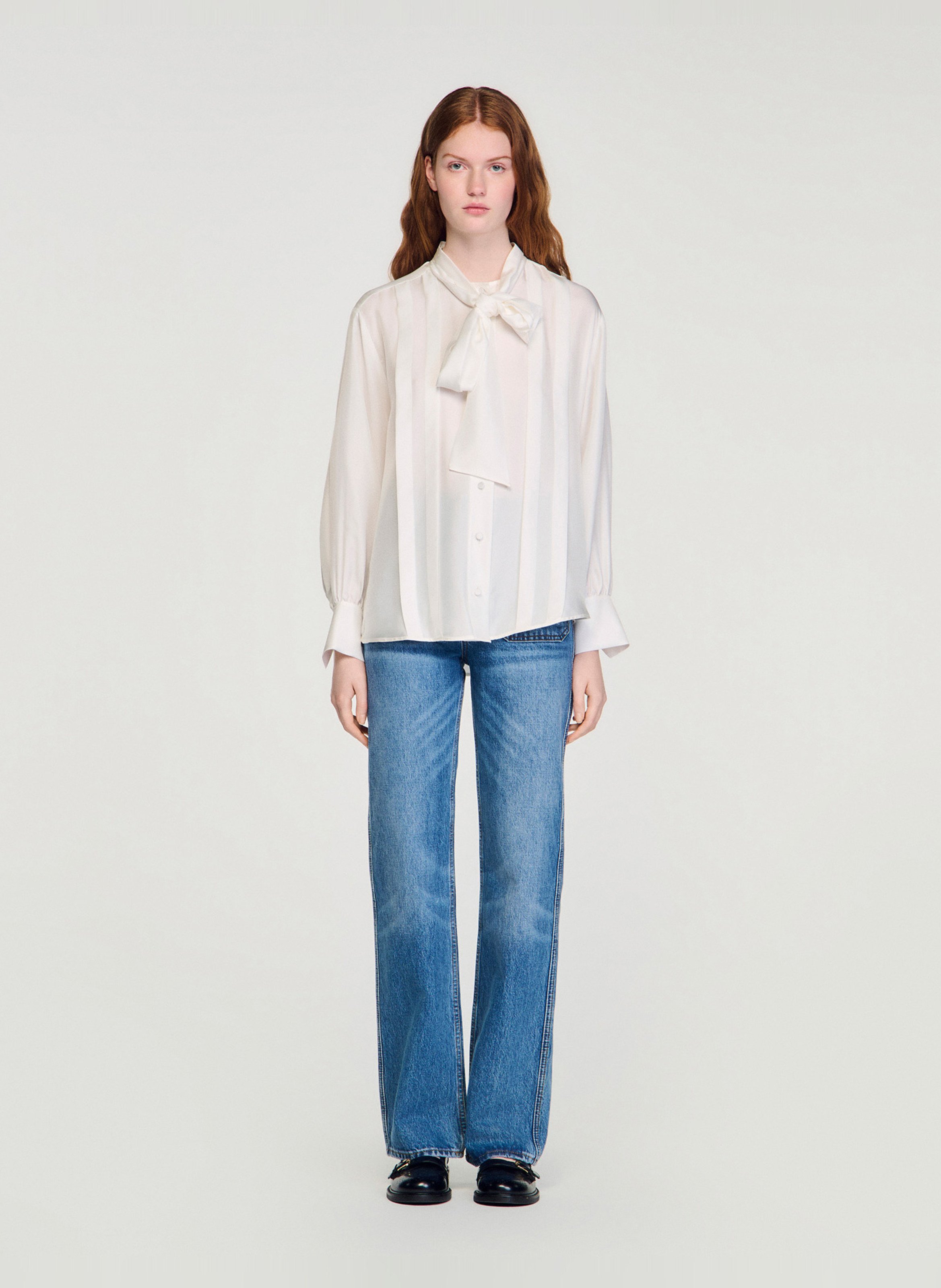 Blouse col lavallière en soie SANDRO Beige